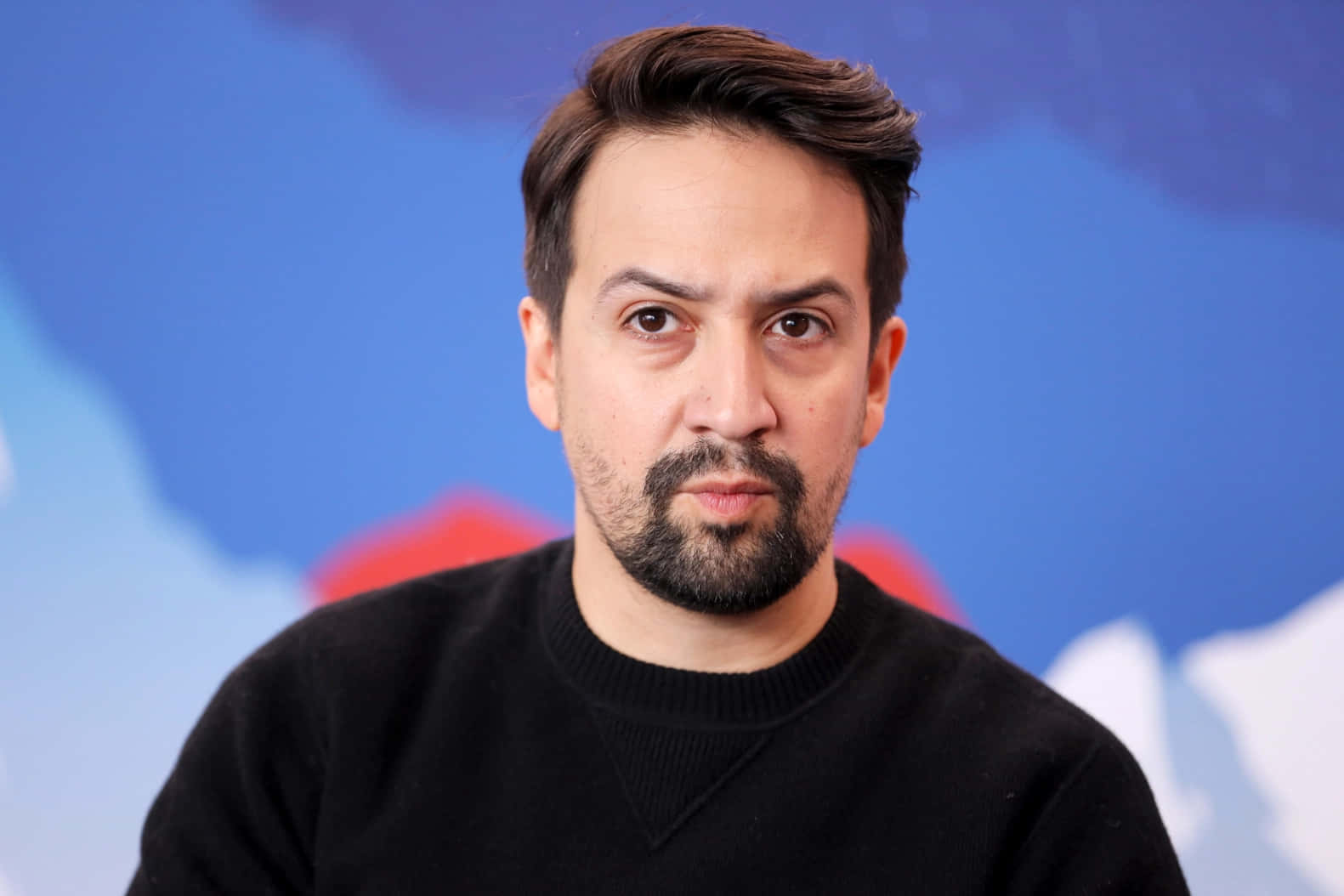 Lin-manuel Miranda, black sweater, blue abstract background, HD Desktop Wallpaper
