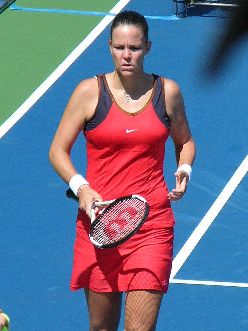 Lindsay Davenport, red dress, blue and green court, SD Phone Wallpaper