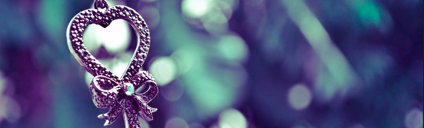 metal key, heart-shaped key, bow, HD Desktop Wallpaper