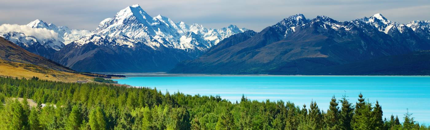 Mountain Lake, turquoise lake, lush green forests, HD Desktop Wallpaper