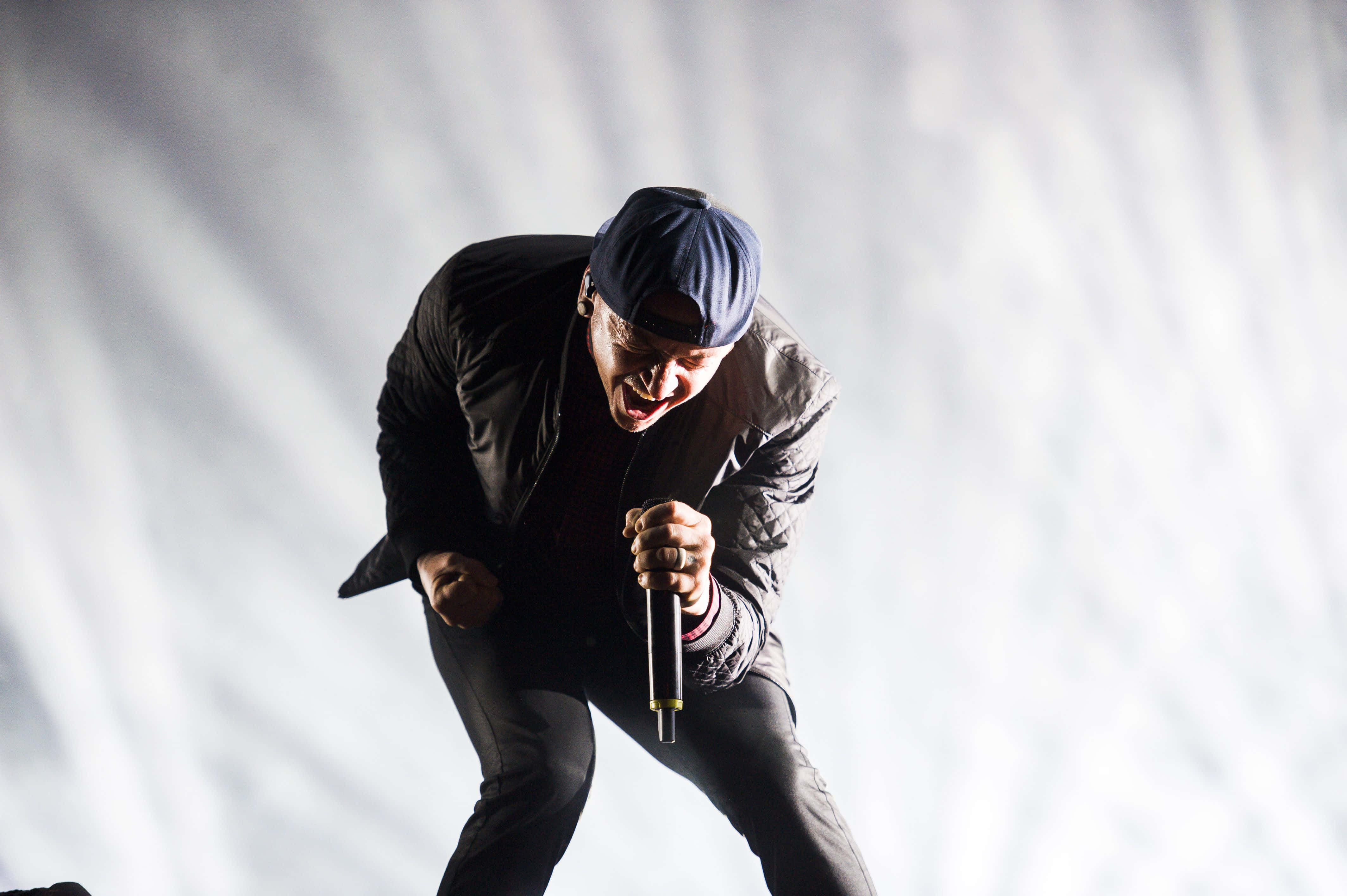 Linkin Park, male performer, dark jacket, 4K Desktop Wallpaper