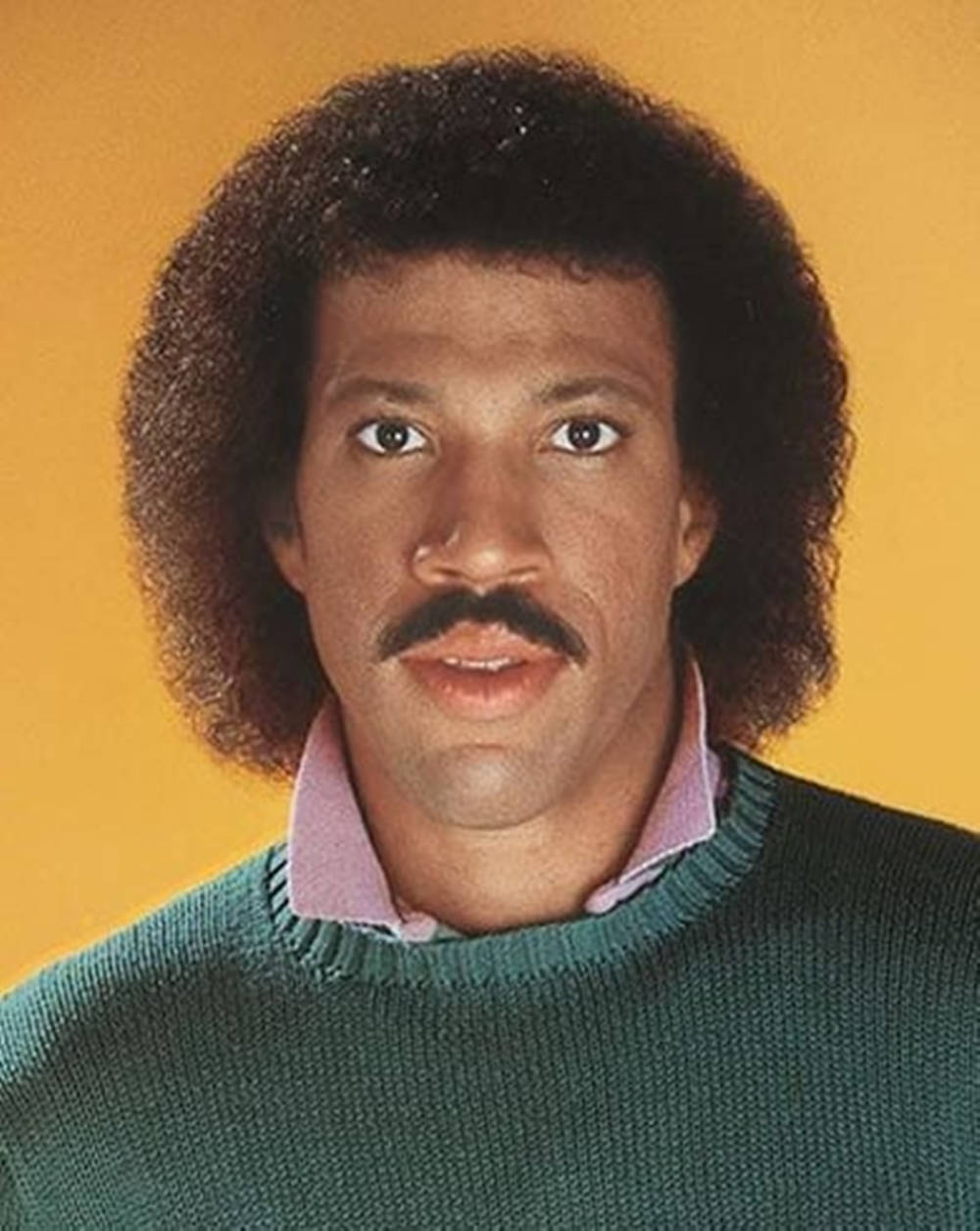 Lionel Richie, 80s music pop star, voluminous afro, SD Phone Wallpaper