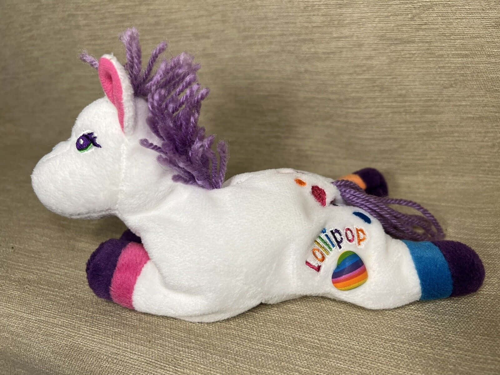 Lisa Frank Unicorn, purple yarn mane, rainbow lollipop logo, HD Desktop Wallpaper