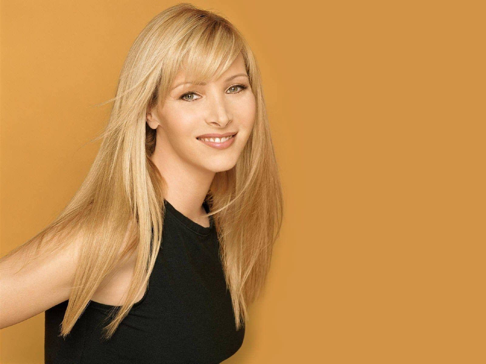 Lisa Kudrow, canary yellow, black top, HD Desktop Wallpaper