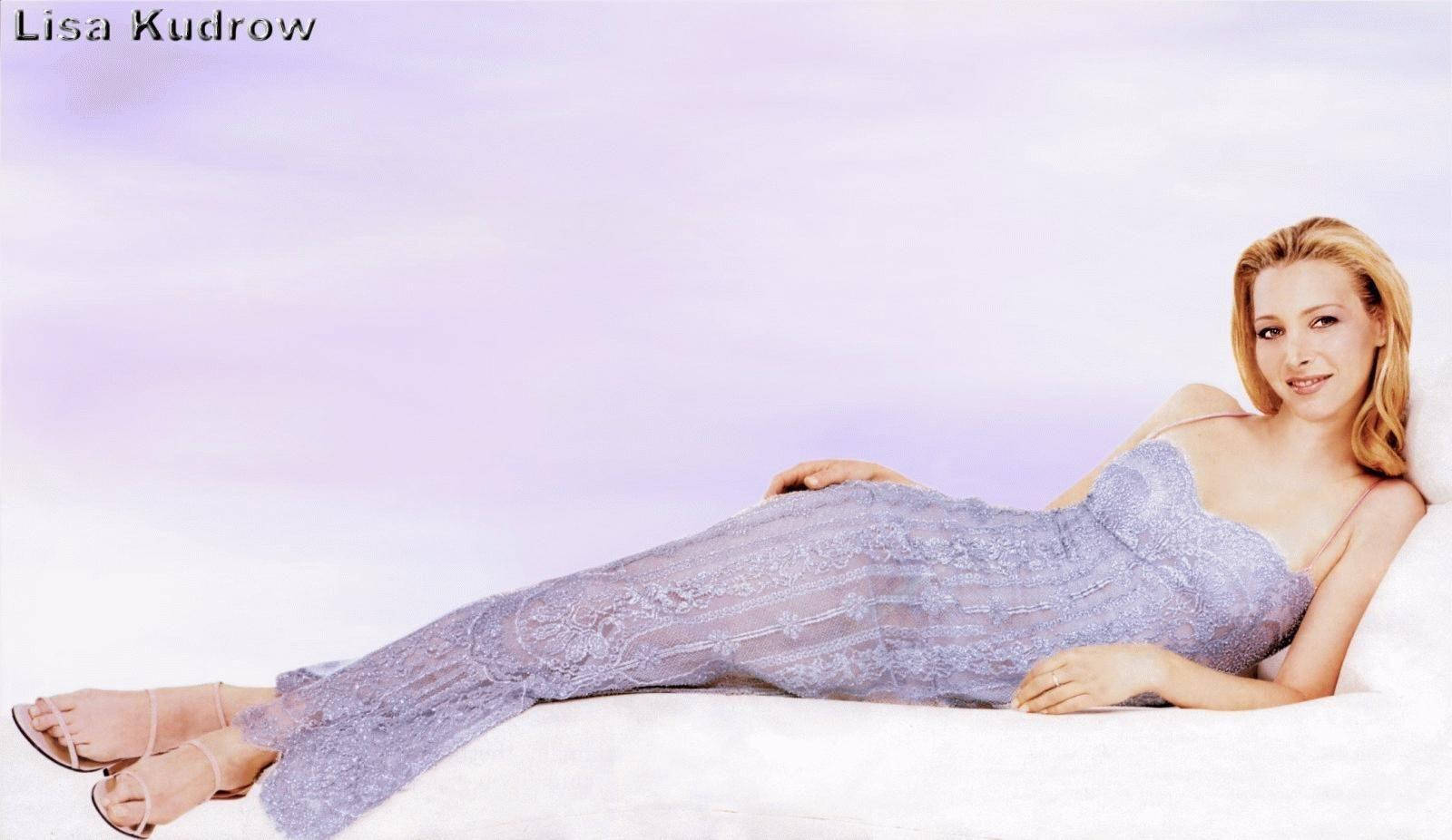 Lisa Kudrow, lavender lace gown, pastel sky backdrop, HD Desktop Wallpaper