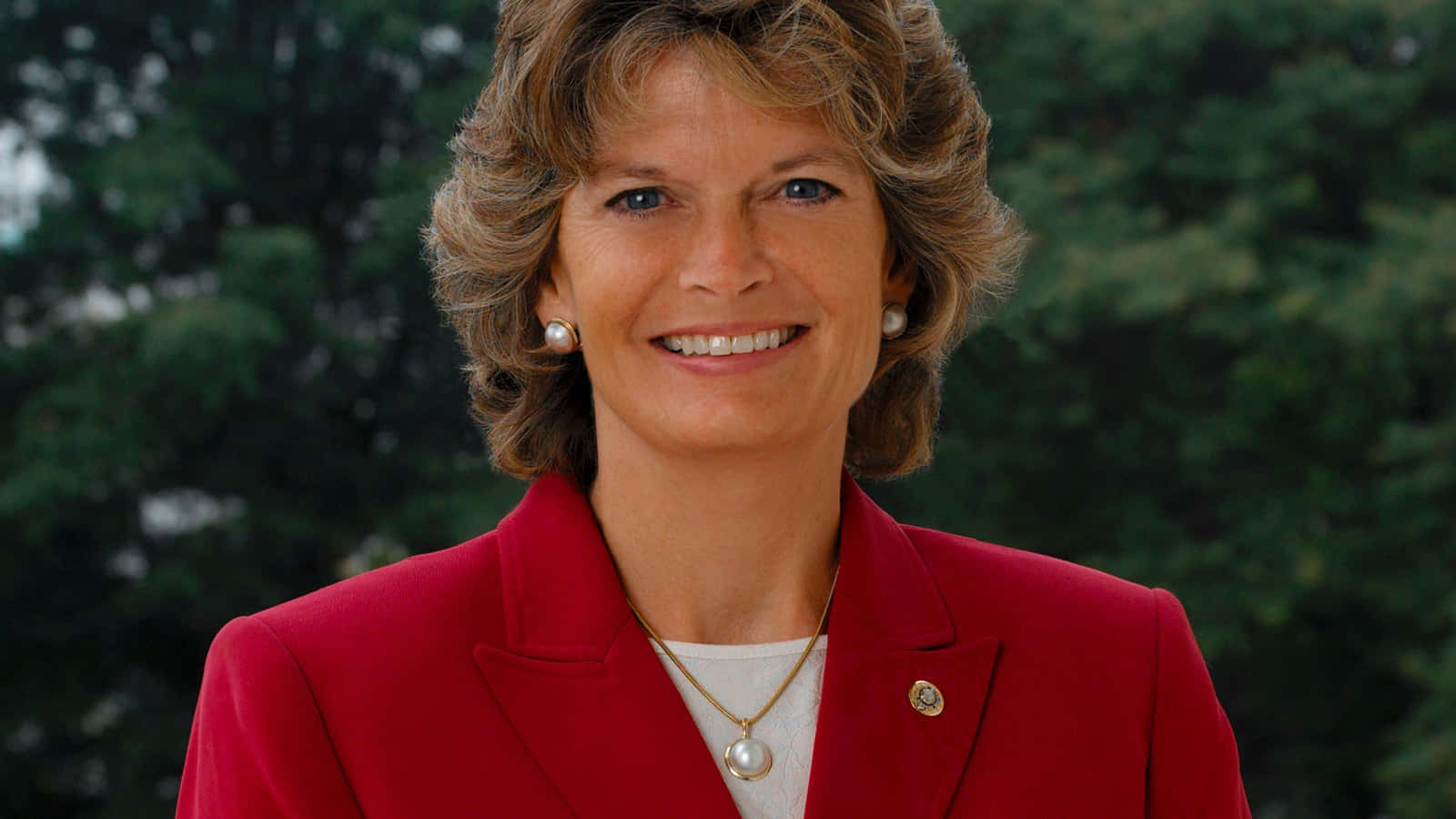 Lisa Murkowski, red blazer, pearl jewelry, HD Desktop Wallpaper