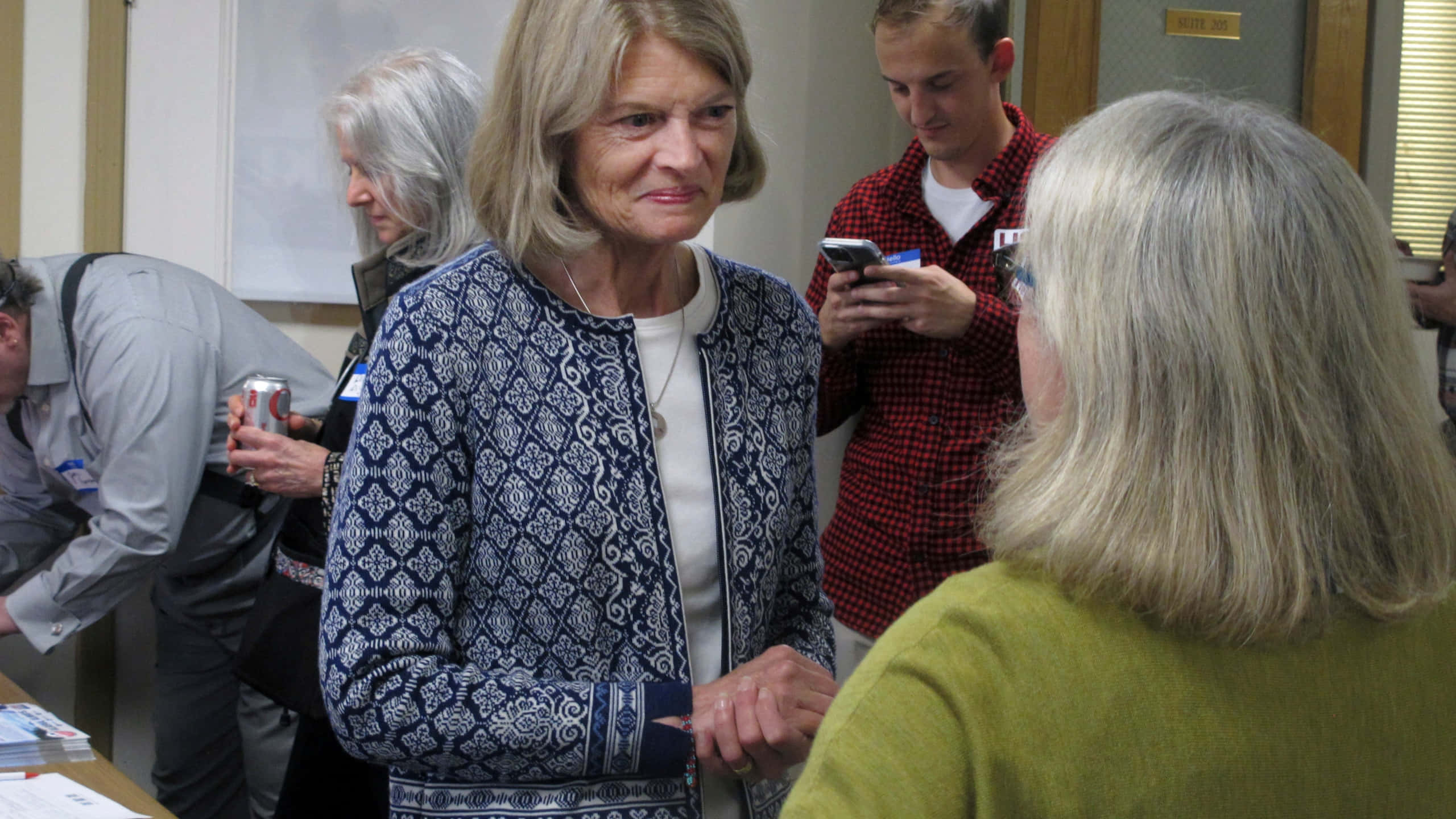 Lisa Murkowski, blue patterned jacket, office setting, 2K Desktop Wallpaper