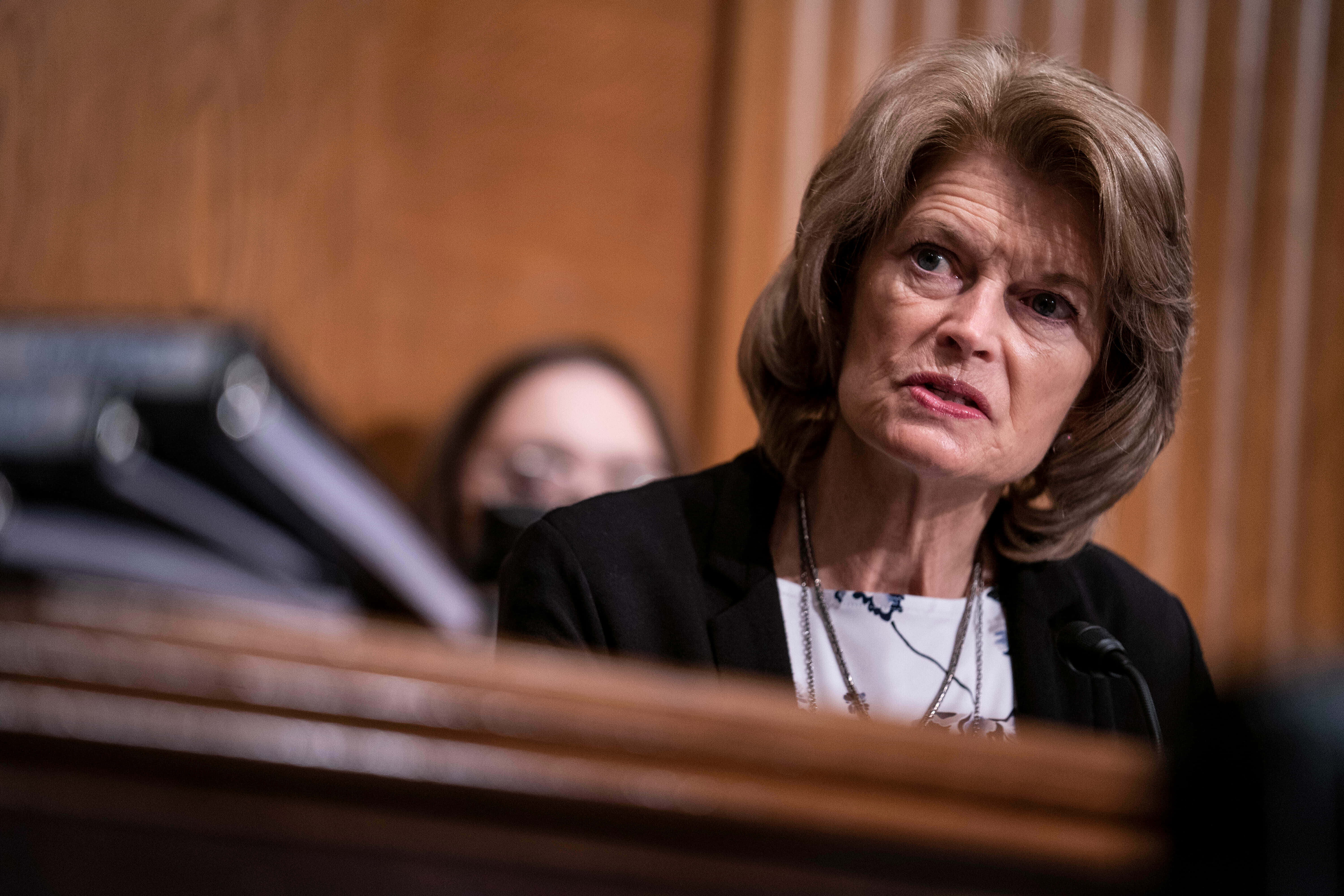 Lisa Murkowski, wooden witness stand, courtroom, 5K Desktop Wallpaper