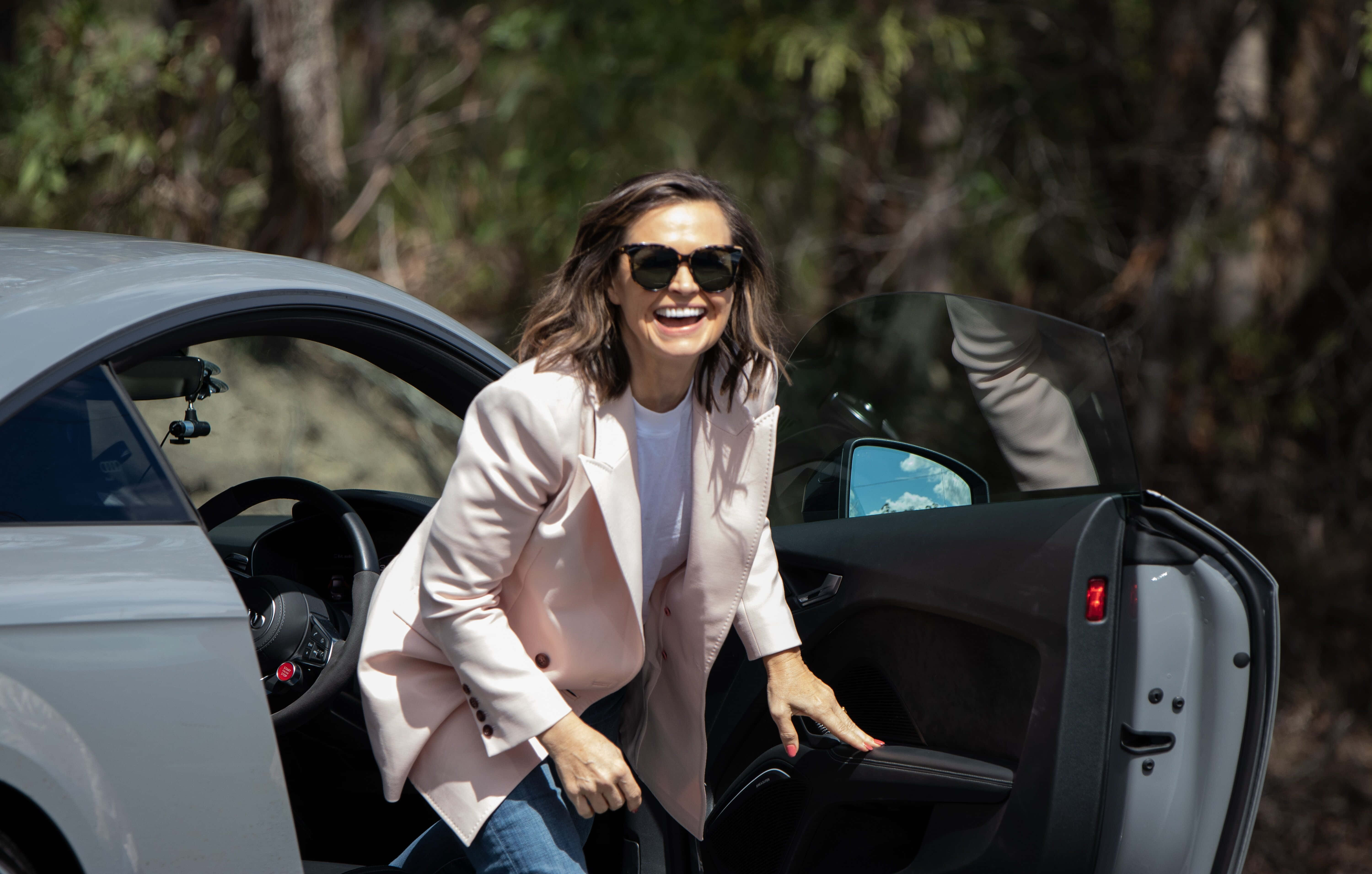 Lisa Wilkinson, pink blazer, sunglasses, 5K Desktop Wallpaper