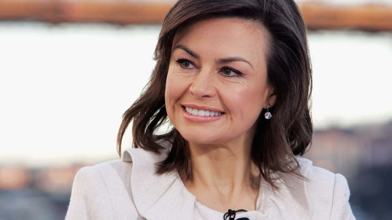 Lisa Wilkinson, shoulder-length brown hair, light-colored blazer, HD Desktop Wallpaper