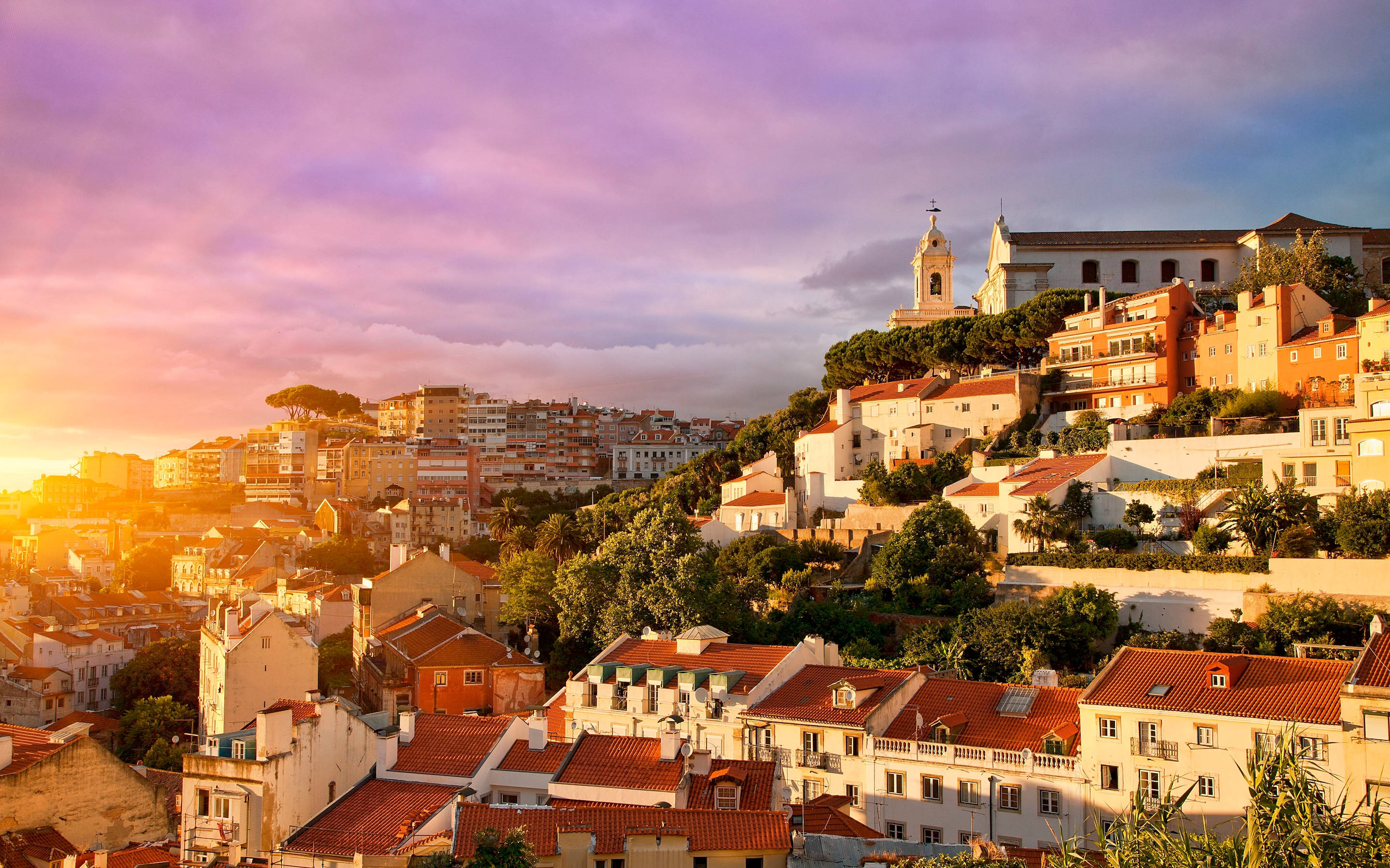 Lisbon, houses on a hill, terracotta-roofed houses, 2K Desktop Wallpaper