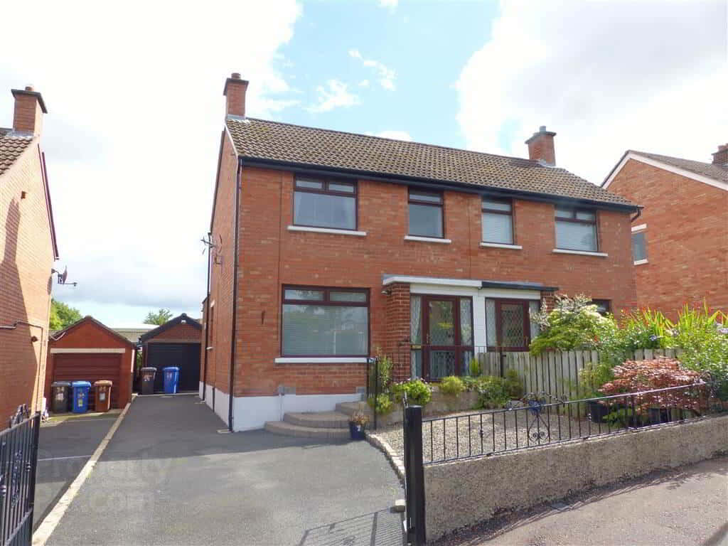 Lisburn, United Kingdom, red brick semi-detached house, SD Desktop Wallpaper