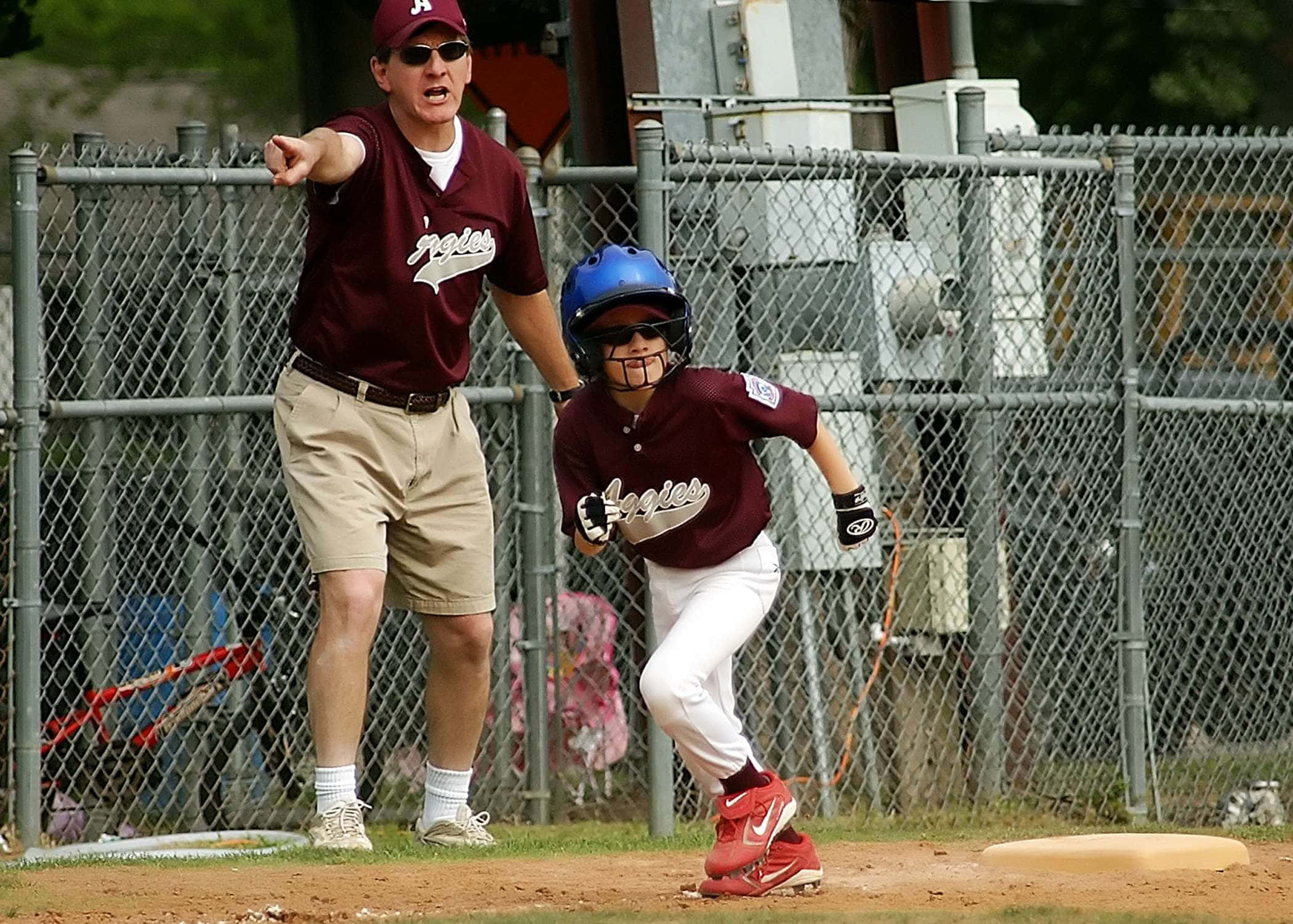 Little League Baseball, maroon uniform, chain-link fence, Full HD Desktop Wallpaper