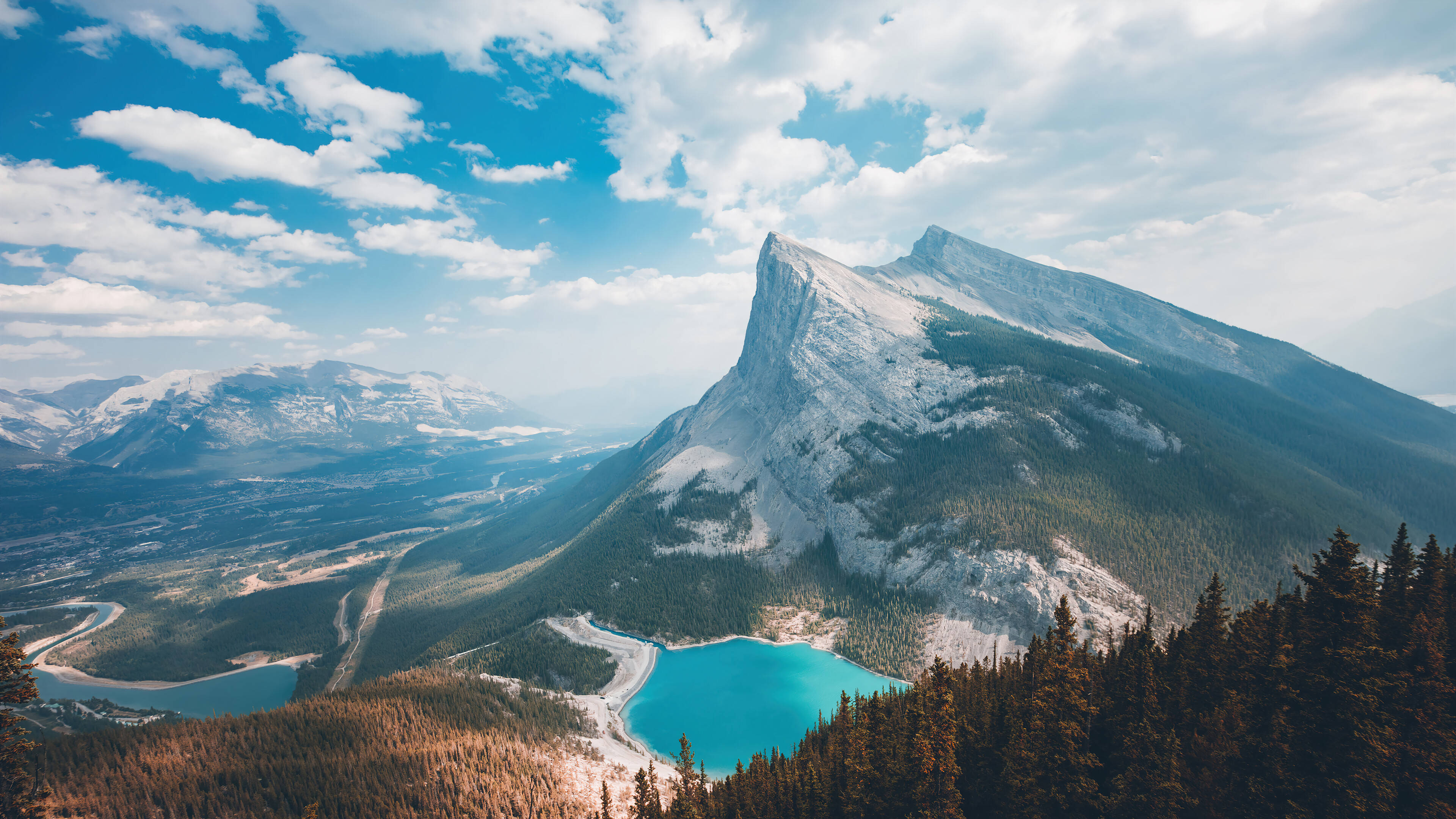 Live 4K UHD, mountain peaks, turquoise lake, 4K Desktop Wallpaper