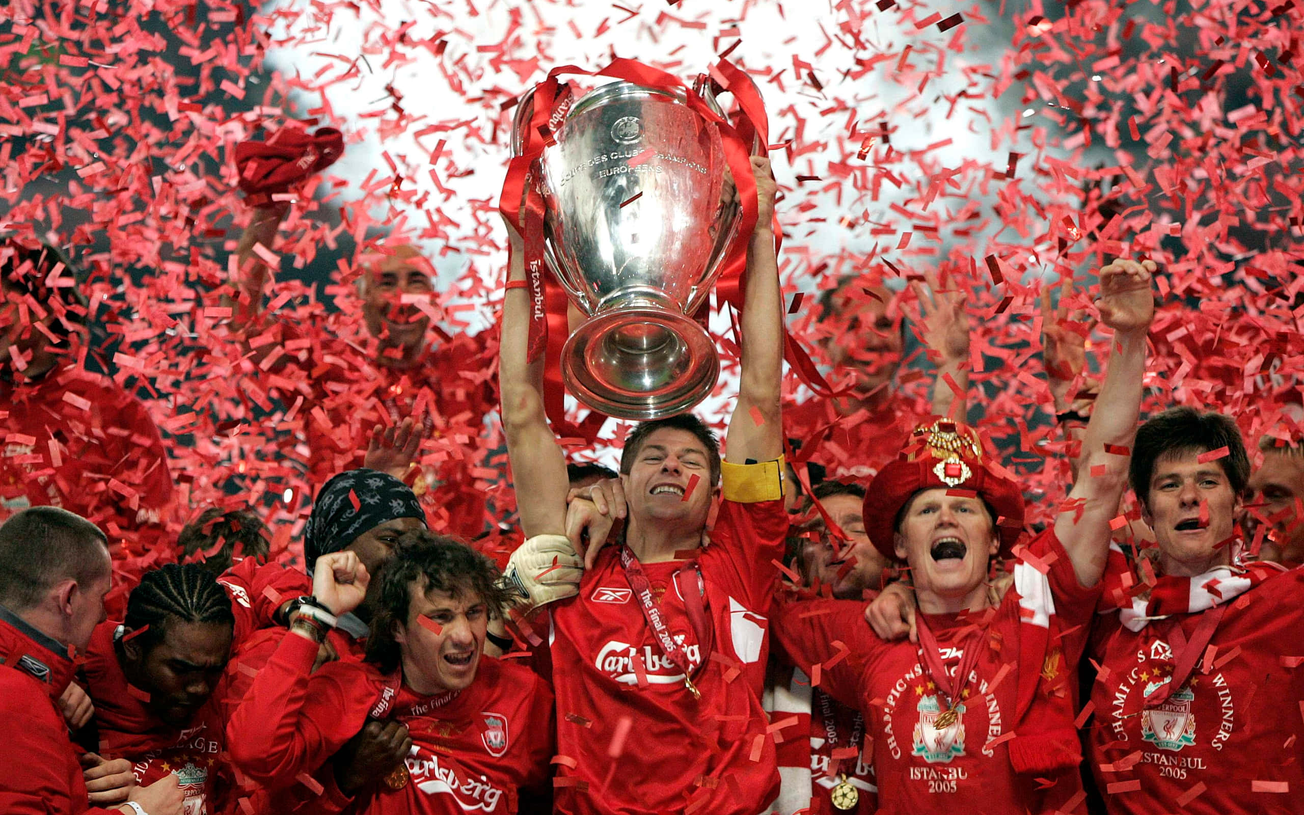 Liverpool FC, red confetti, gleaming silver trophy, 2K Desktop Wallpaper