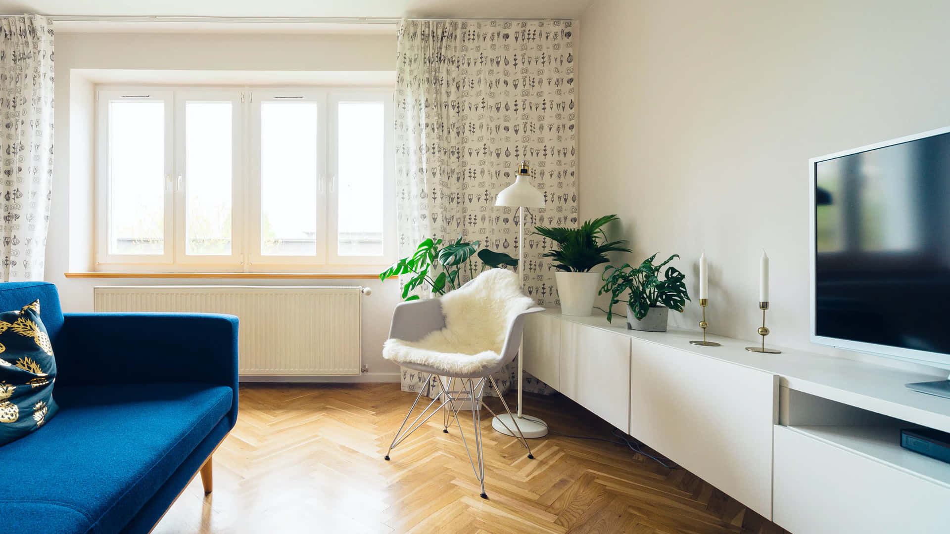 living room, blue sofa, white chair, Full HD Desktop Wallpaper