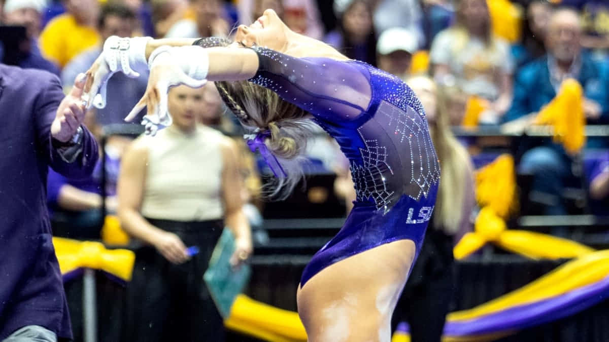 Livvy Dunne, sparkling purple leotard, dynamic floor routine, SD Desktop Wallpaper