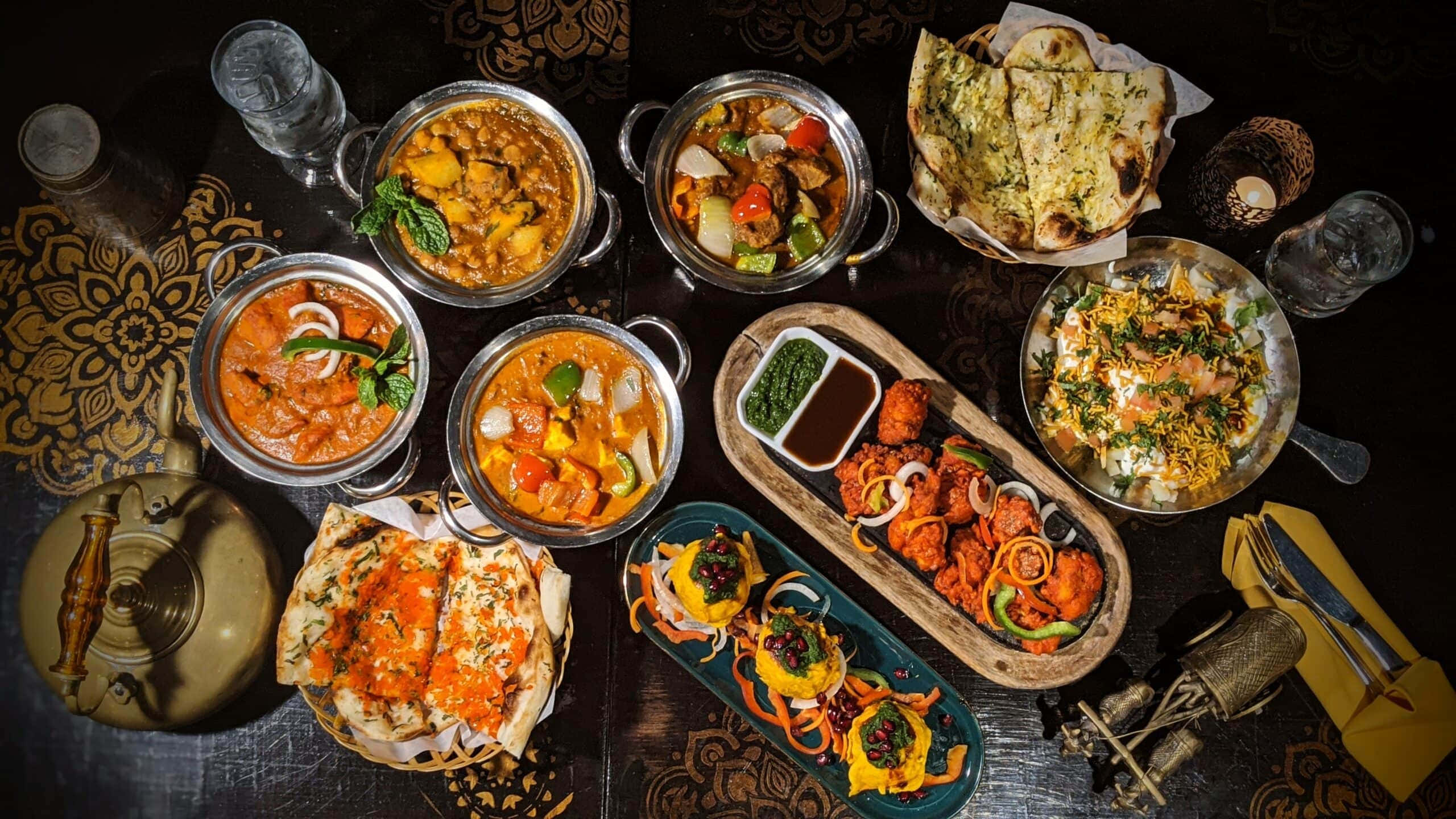 Traditional Indian Food, metal bowls, wooden trays, 2K Desktop Wallpaper