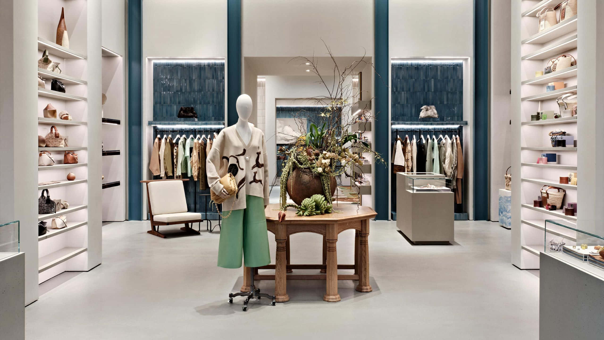 Loewe, L.A., white shelves, 2K Desktop Wallpaper