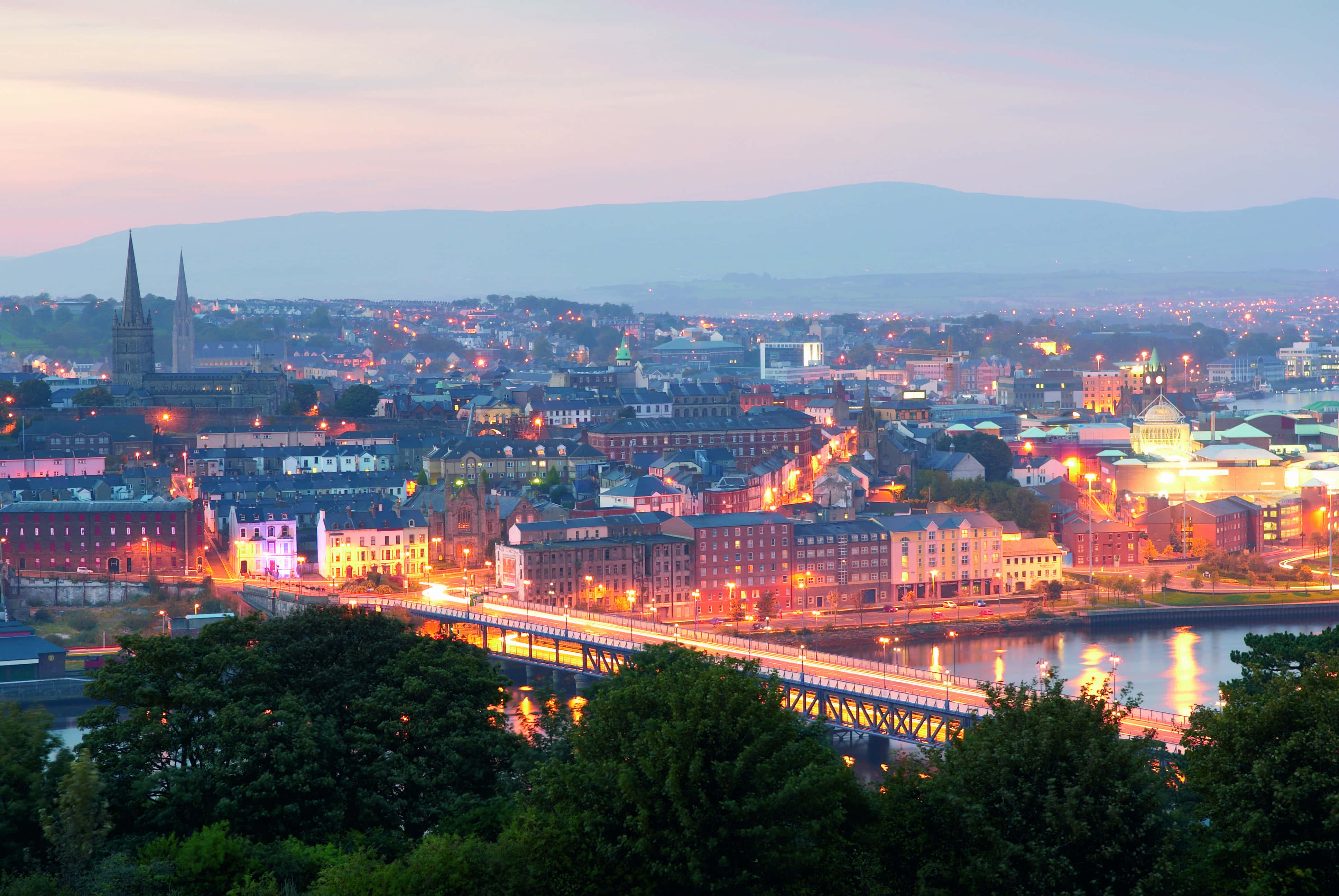 Londonderry, sunrise, cityscape, 4K Desktop Wallpaper