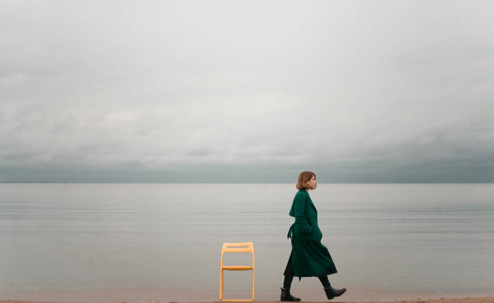 green coat, yellow chair, calm beach, HD Desktop Wallpaper