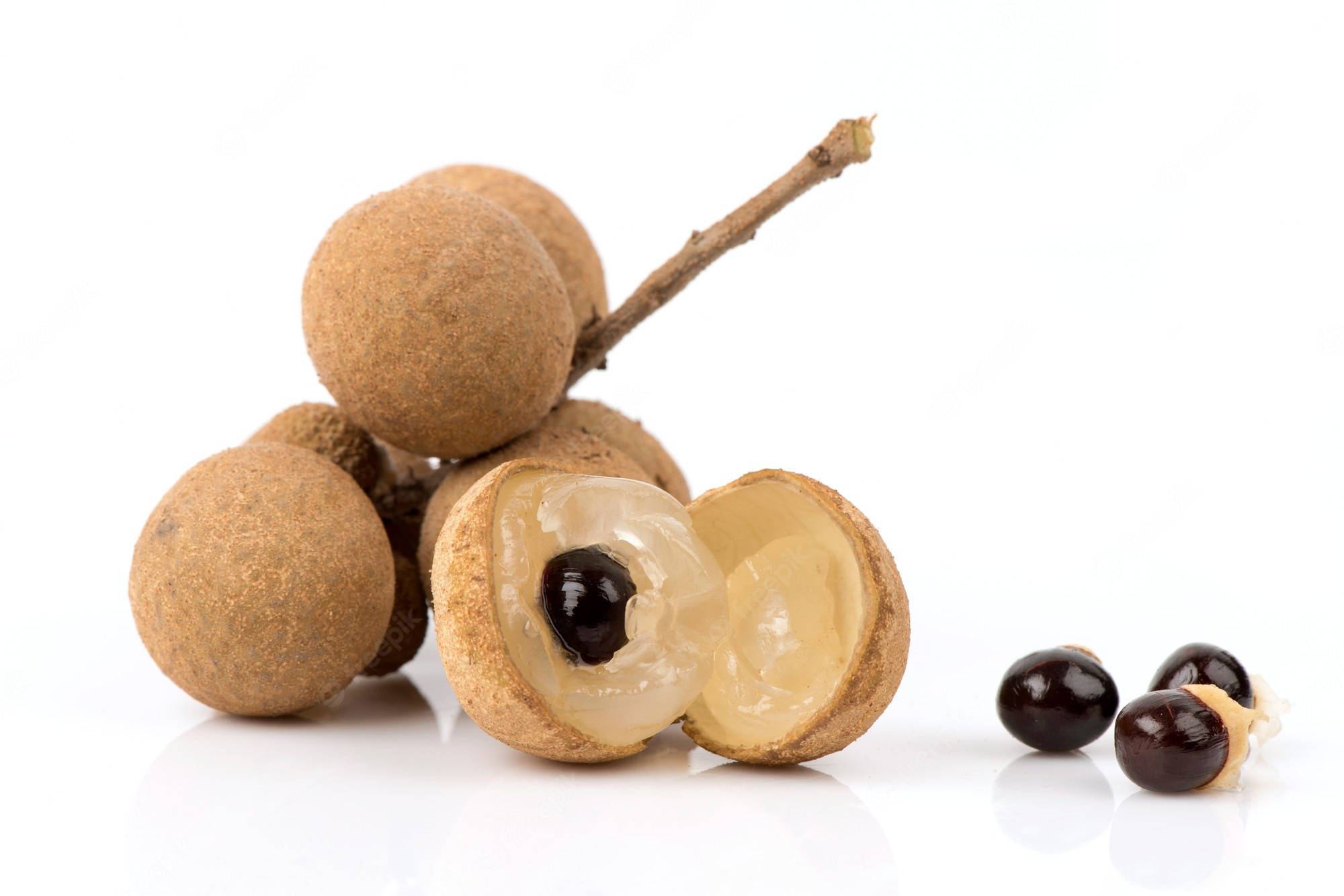 longan fruits, translucent flesh, dark seed, Full HD Desktop Wallpaper