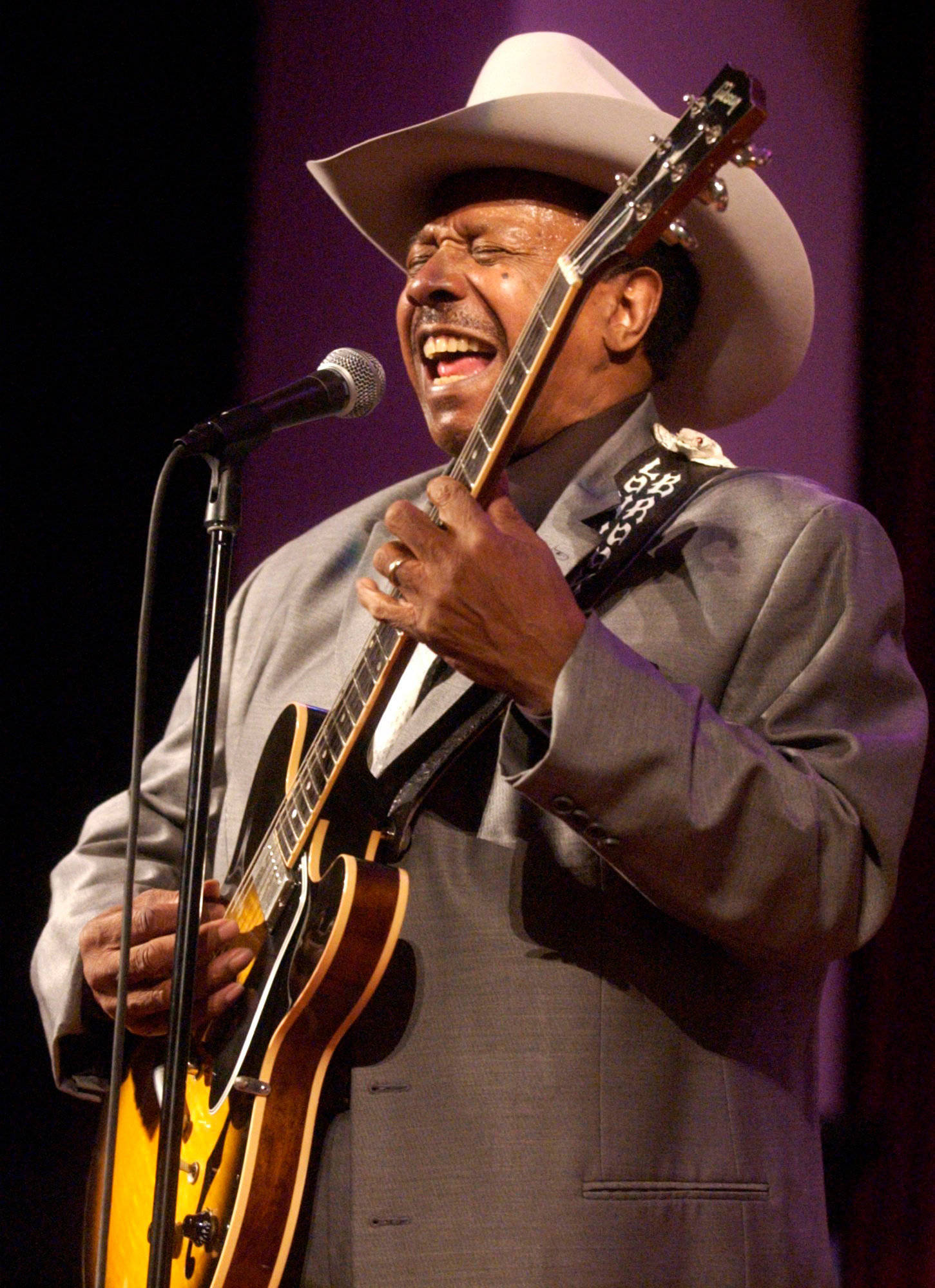 Lonnie Johnson, white cowboy hat, gray suit, Full HD Phone Wallpaper