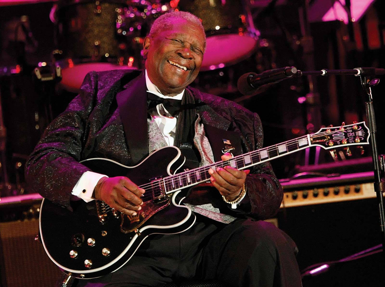 Lonnie Johnson, glittering suit, black electric guitar, HD Desktop Wallpaper