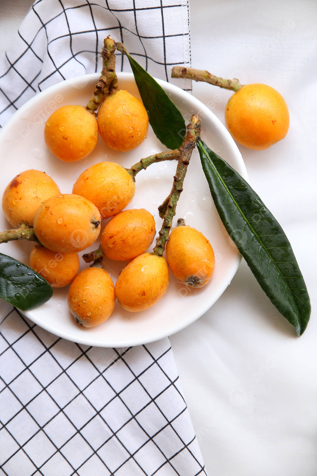 loquat fruits, white plate, black and white checkered cloth, HD Phone Wallpaper