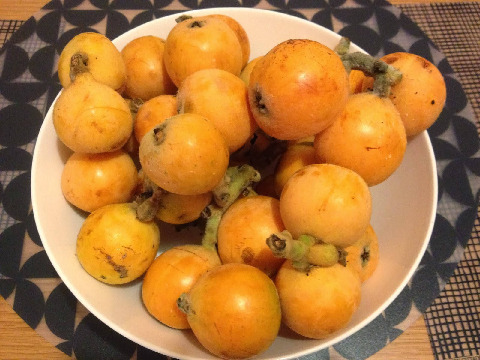 loquat fruits, white bowl, patterned tablecloth, HD Desktop Wallpaper