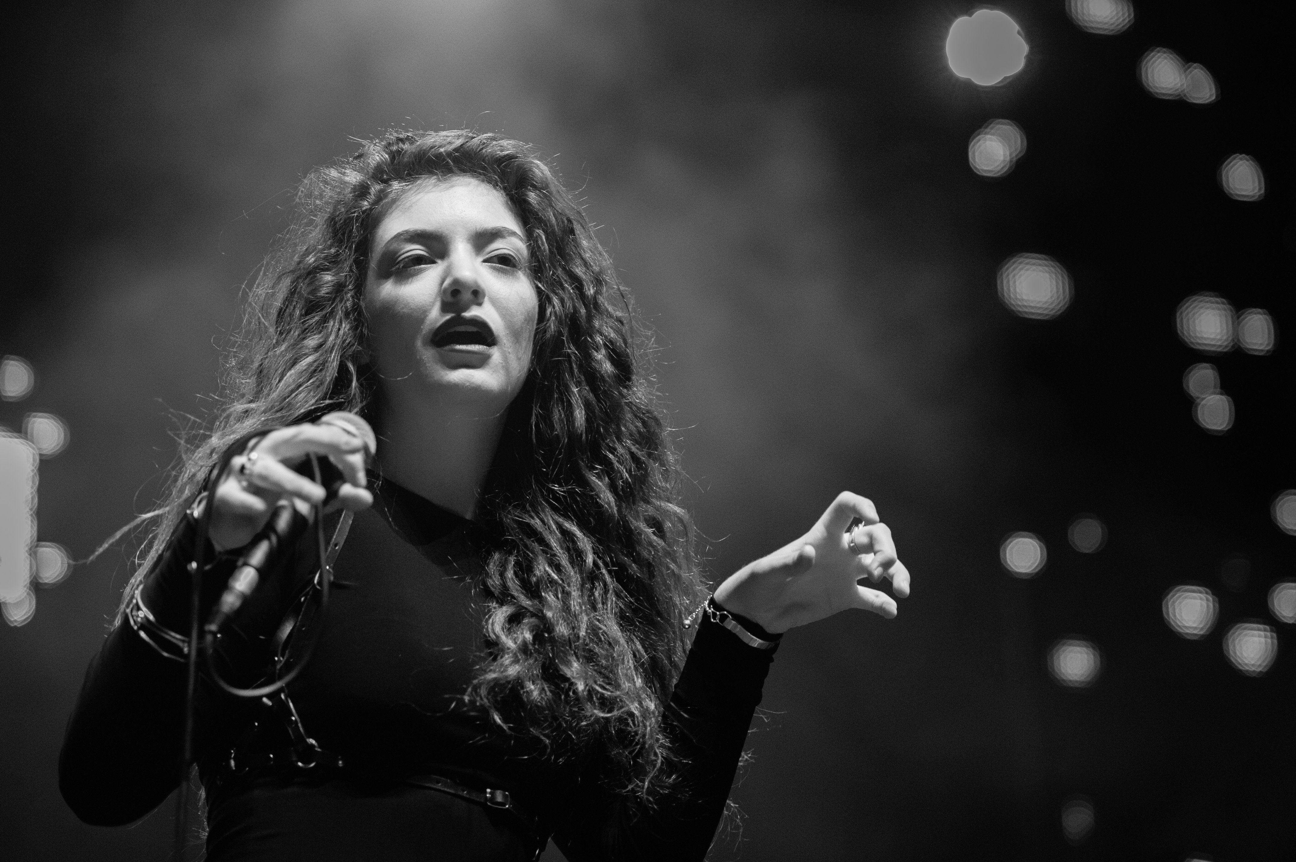 Lorde, black and white, concert, 4K Desktop Wallpaper