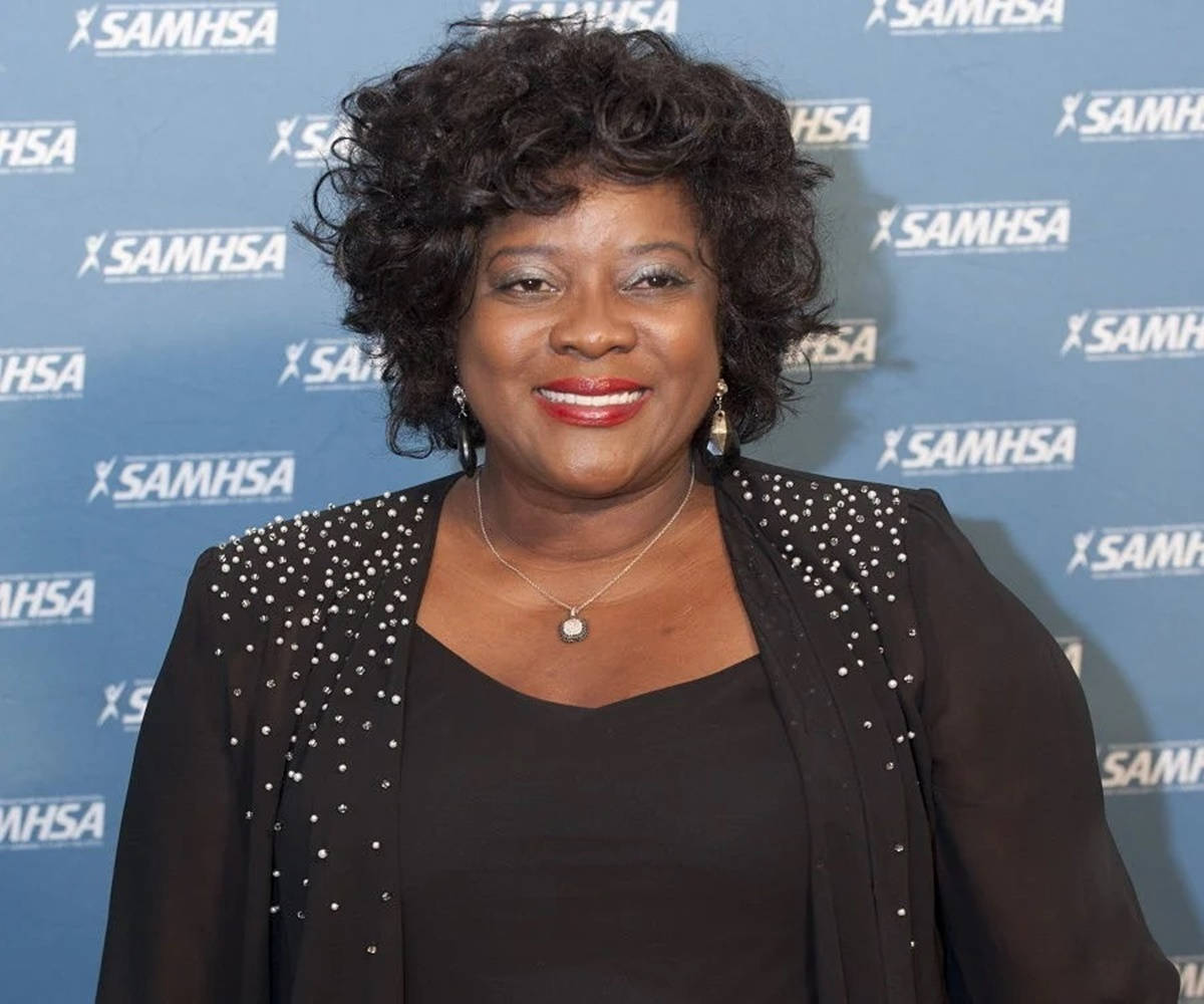 Loretta Devine, 2011 Voice Awards, studded black jacket, SD Desktop Wallpaper