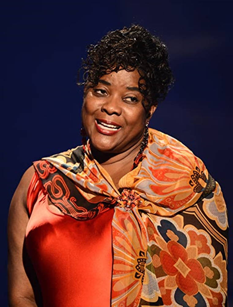 Loretta Devine, 2012 BET Awards, vibrant orange floral scarf, SD Phone Wallpaper