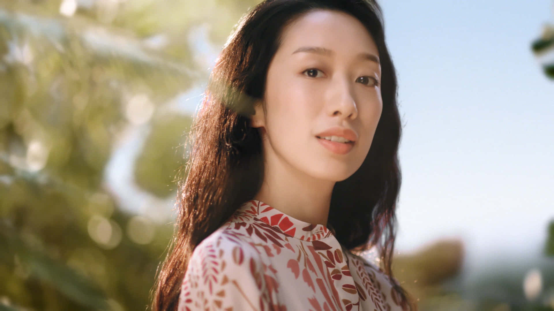 Loro Piana, nature campaign, floral blouse, Full HD Desktop Wallpaper
