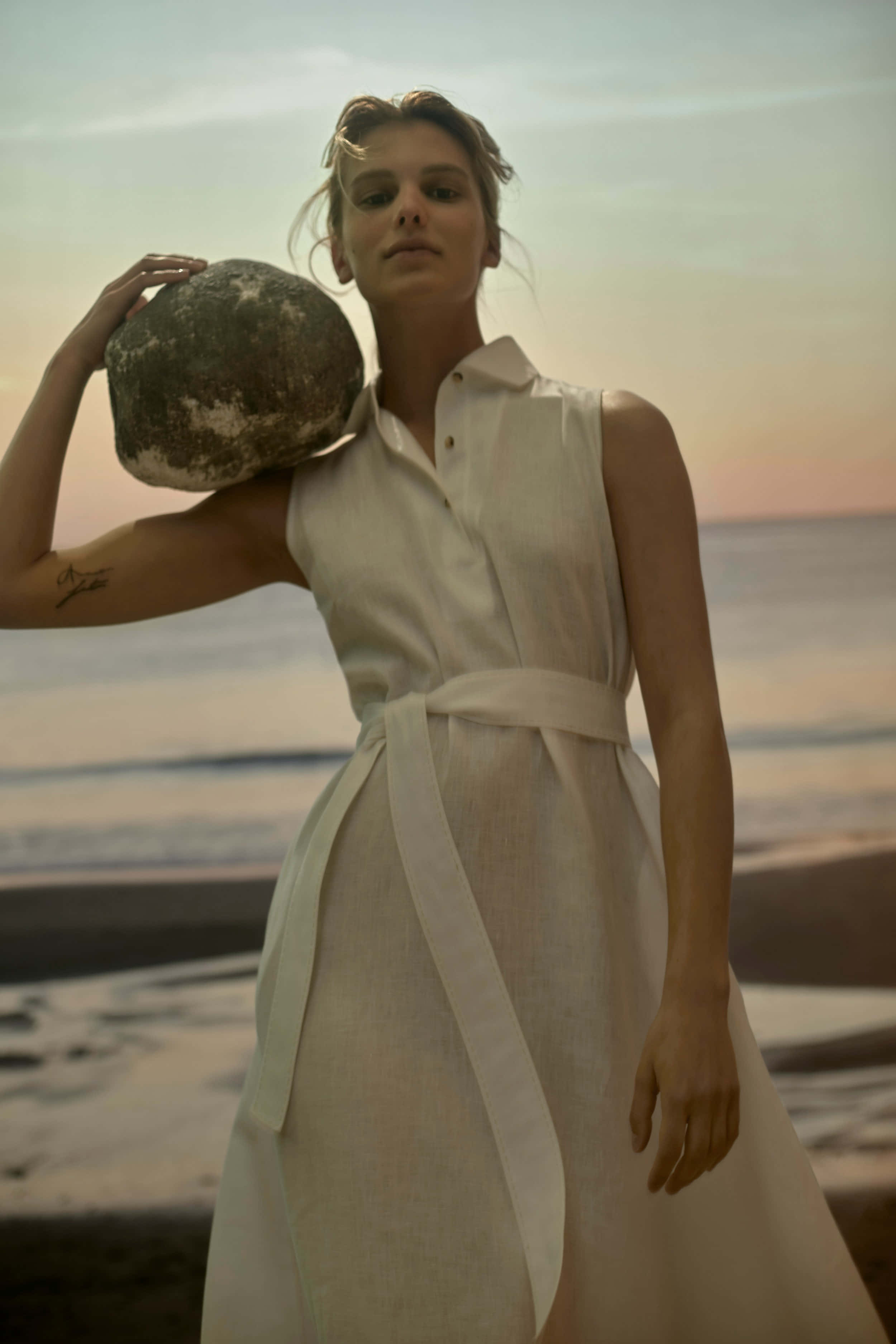 Loro Piana, white dress, large rock, 2K Phone Wallpaper
