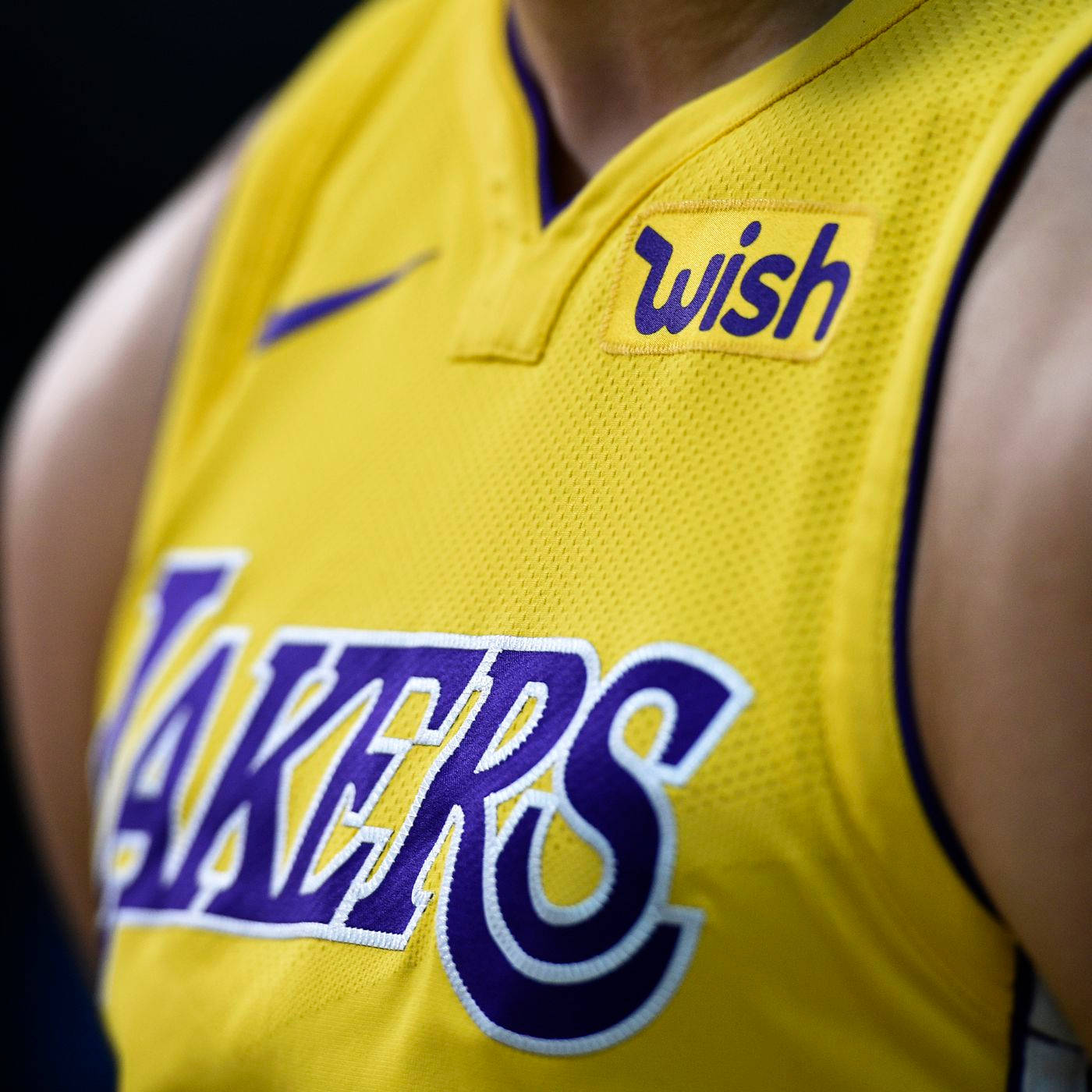 Los Angeles Lakers, yellow Lakers jersey, purple and white lettering, HD Desktop Wallpaper