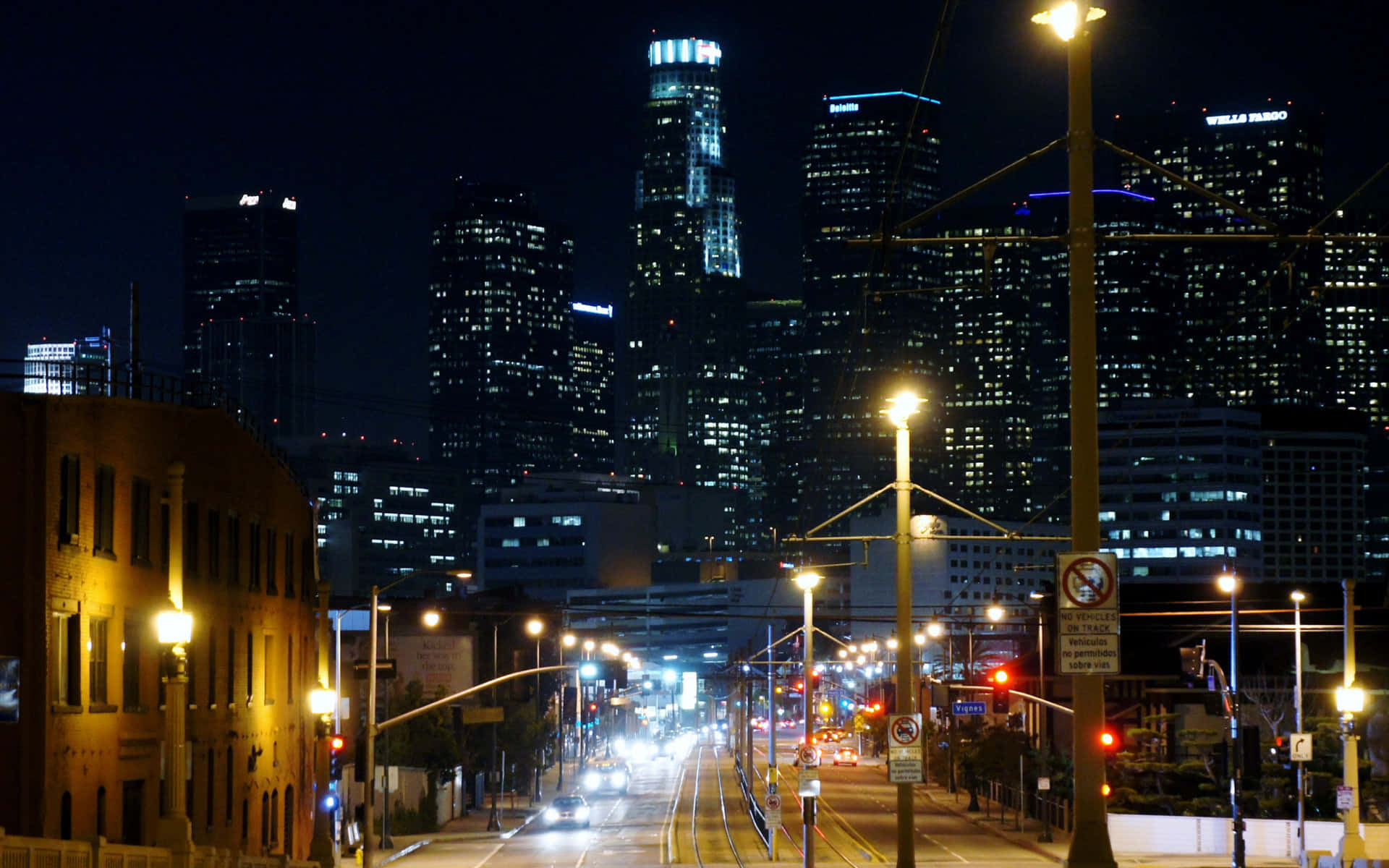 Night Street, Los Angeles Skyline, glowing skyscrapers, Full HD Desktop Wallpaper
