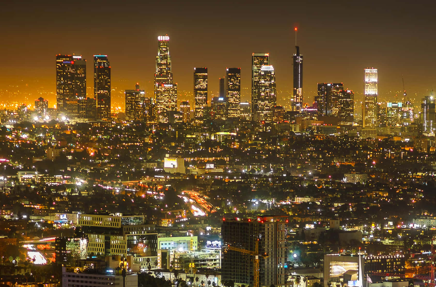 Misty Yellow Los Angeles Skyline, Los Angeles Skyline, nighttime cityscape, HD Desktop Wallpaper