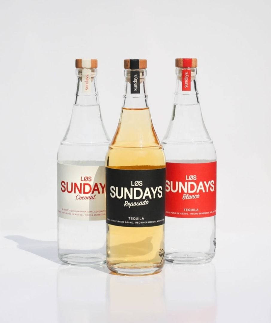 Los Sundays, filled glass bottle, tequila bottles, SD Phone Wallpaper