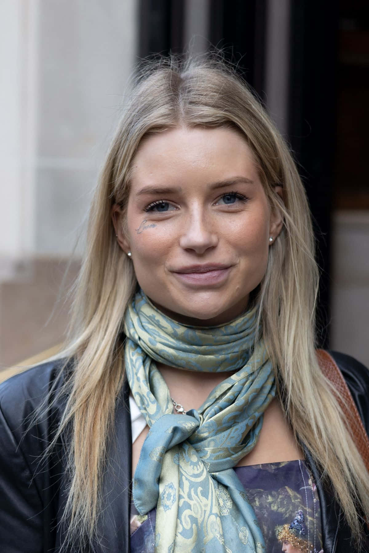 Lottie Moss, blonde woman, tattoo under her eye, HD Phone Wallpaper