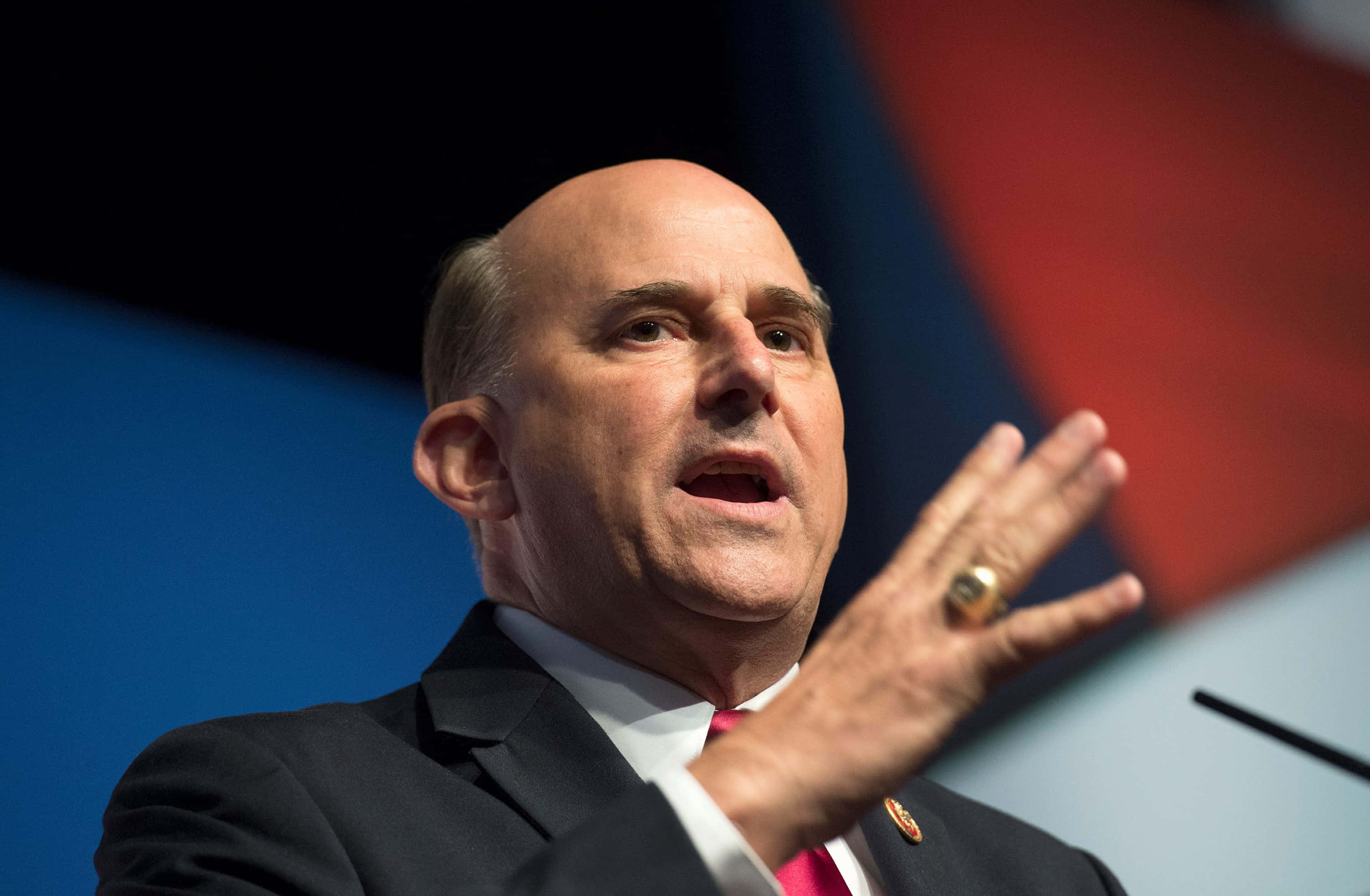 Louie Gohmert, dark suit, red tie, 2K Desktop Wallpaper