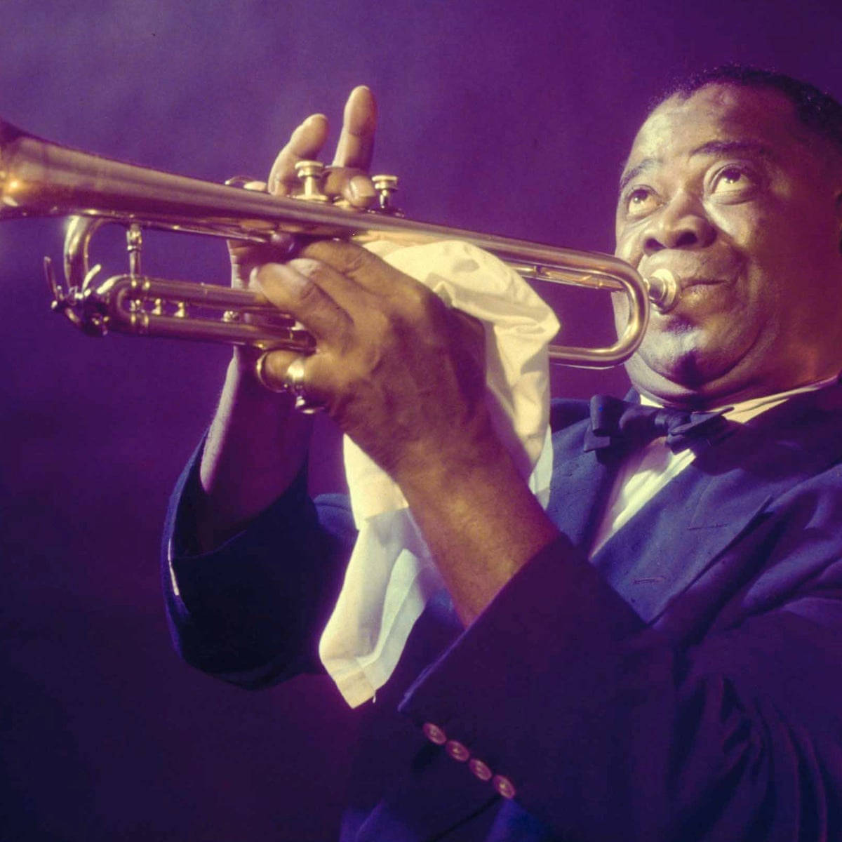 Louis Armstrong, trumpet, tuxedo, SD Desktop Wallpaper
