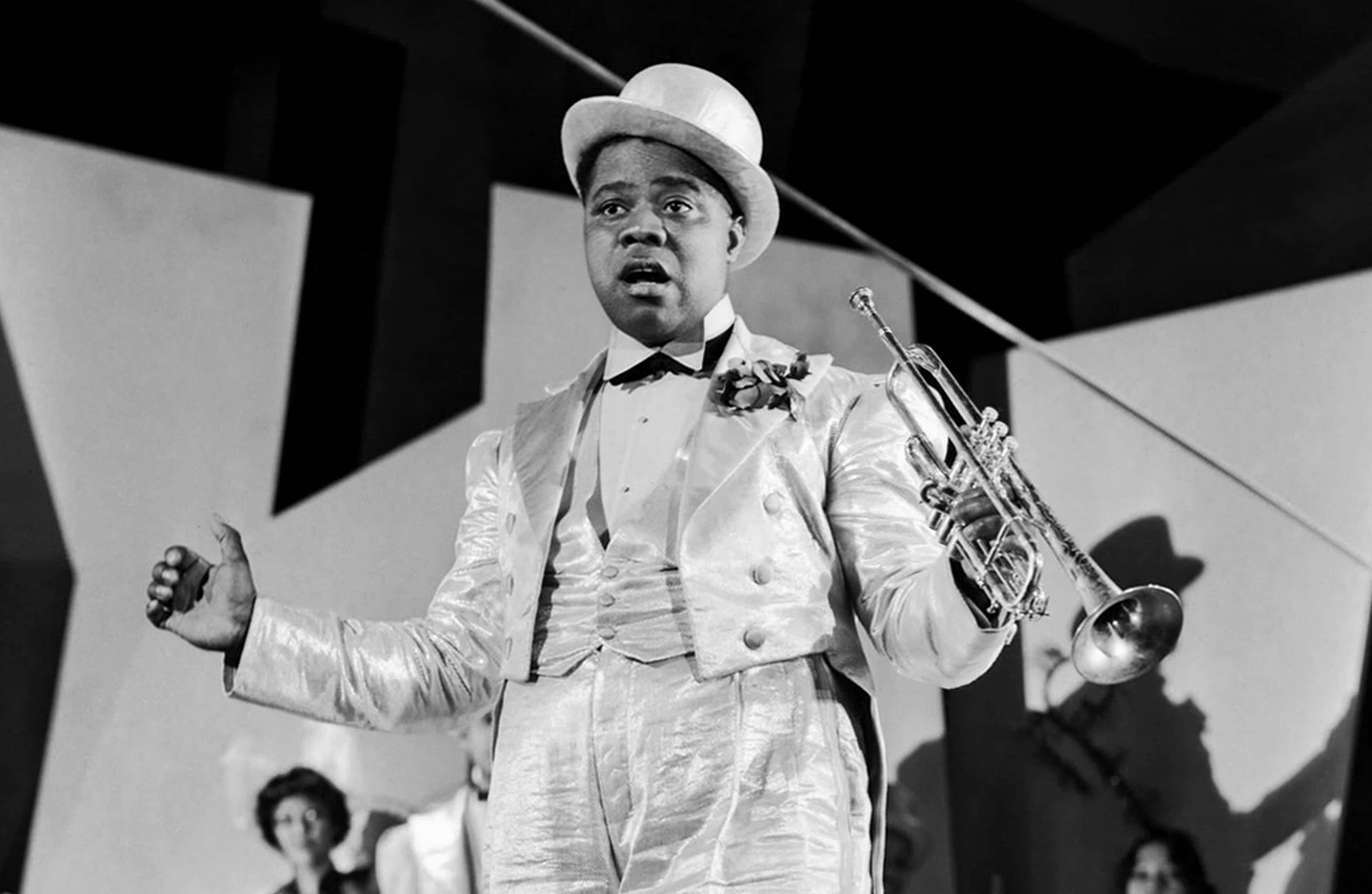Louis Armstrong, silver suit, white hat, 2K Desktop Wallpaper