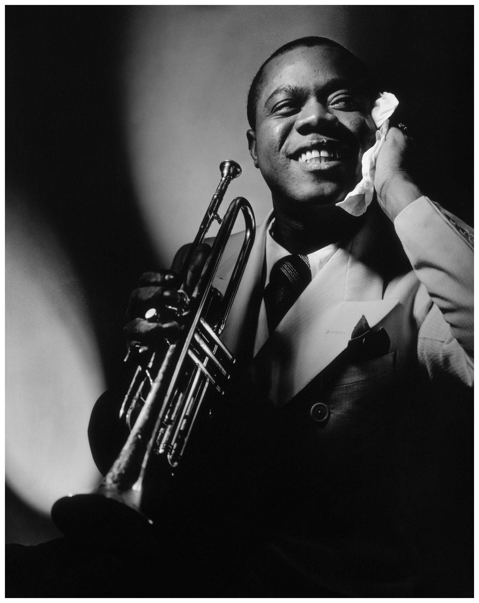 Louis Armstrong, jazz trumpeter, suit, Full HD Phone Wallpaper
