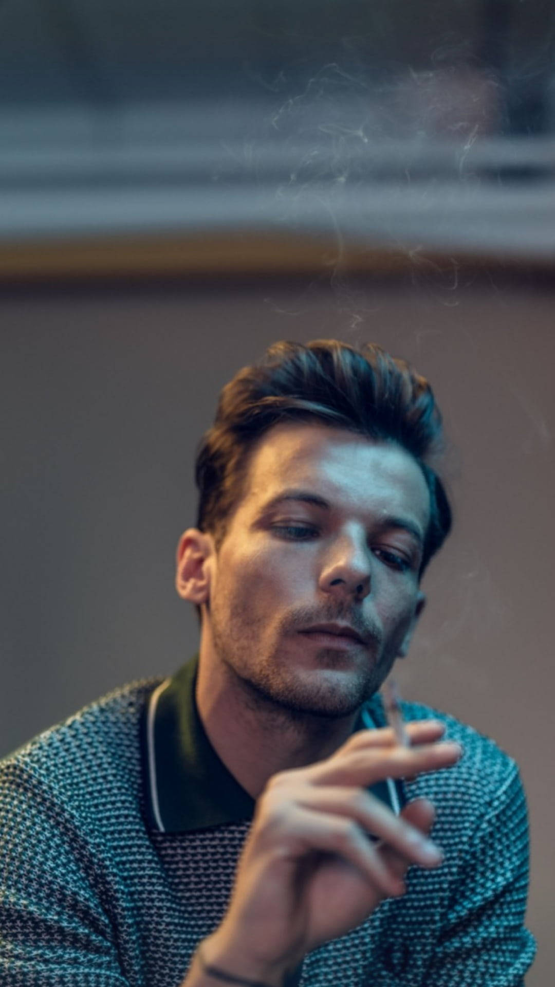 Louis Tomlinson, cigarette, styled hair, Full HD Phone Wallpaper