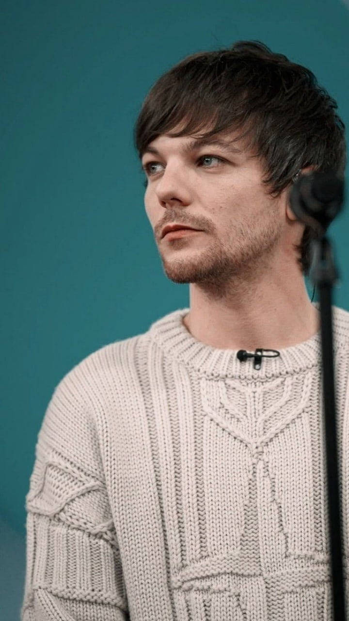 Louis Tomlinson, knitted sweater, cream knit sweater, HD Phone Wallpaper