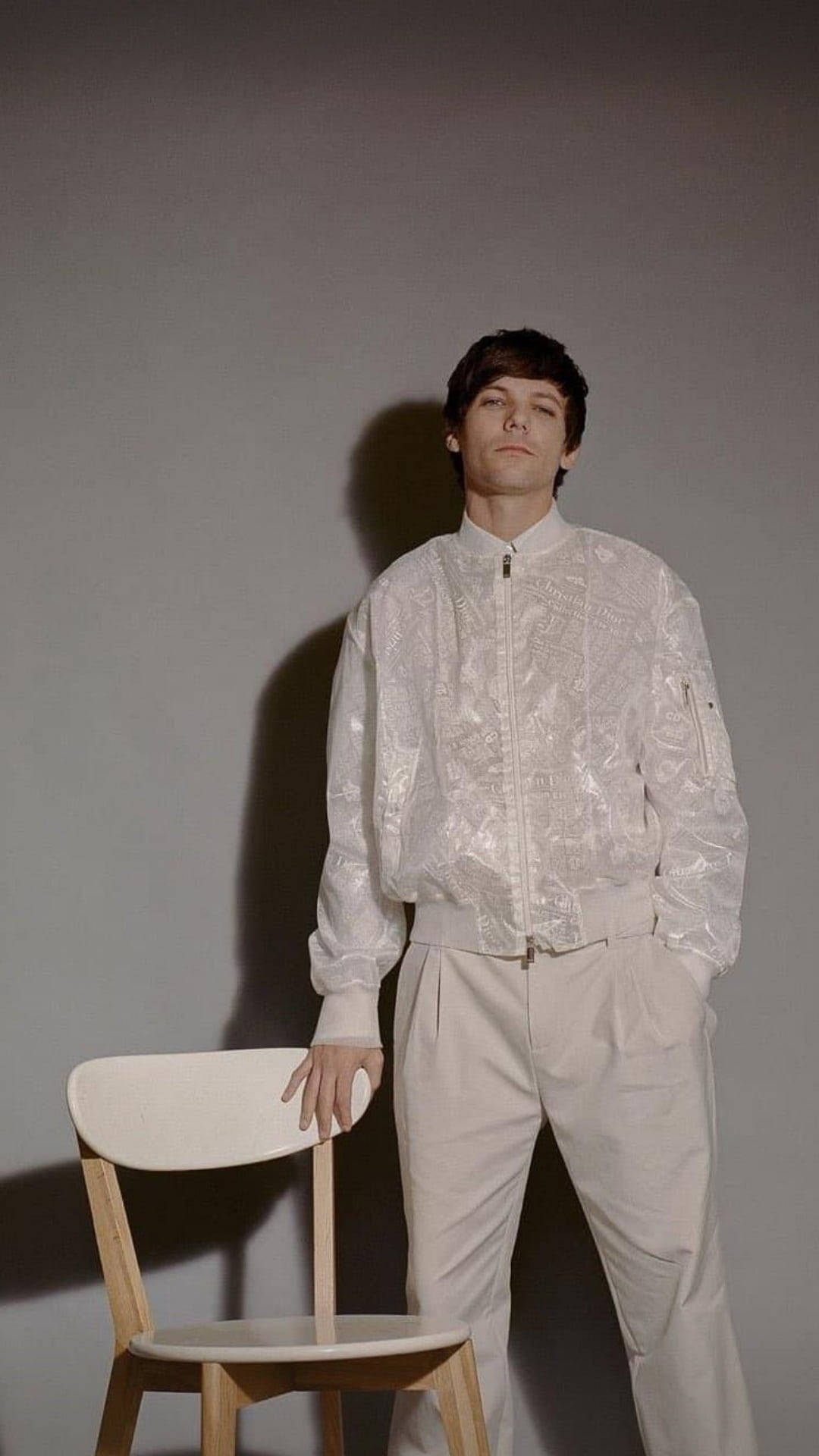 Louis Tomlinson, white patterned bomber jacket, beige pants, Full HD Phone Wallpaper
