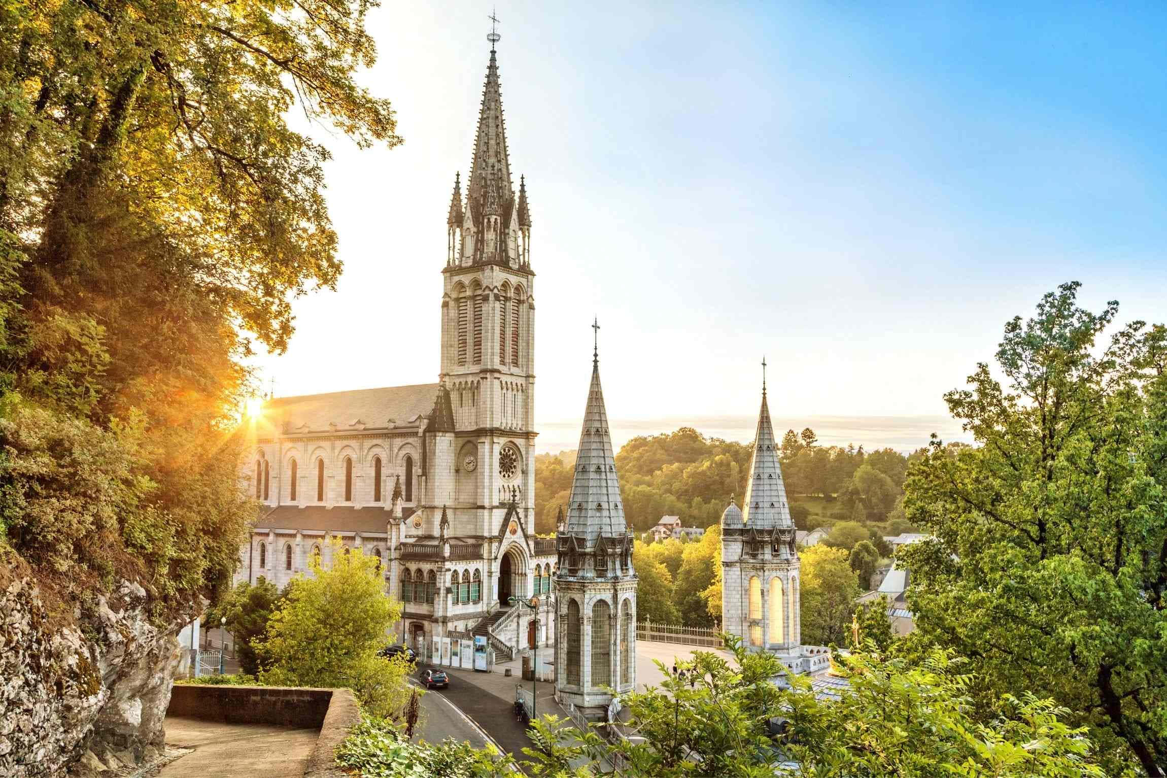 Lourdes Sanctuary, twin spires, central tower, Full HD Desktop Wallpaper