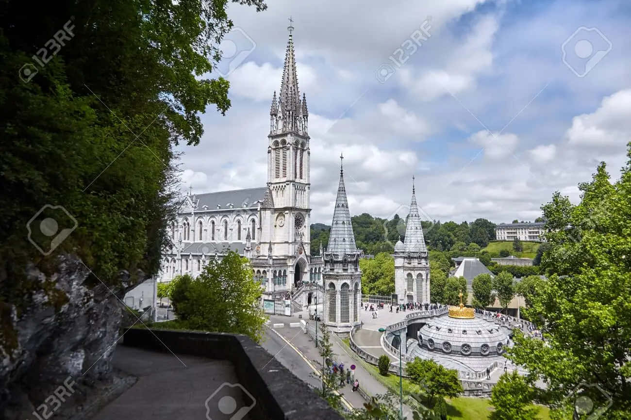 Lourdes Sanctuary, white stone basilica, three spires, HD Desktop Wallpaper
