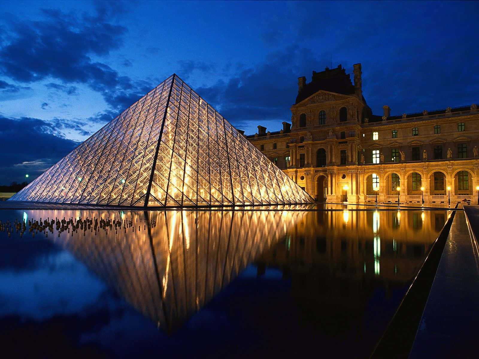 Louvre Museum, glass pyramid, historic palace, HD Desktop Wallpaper